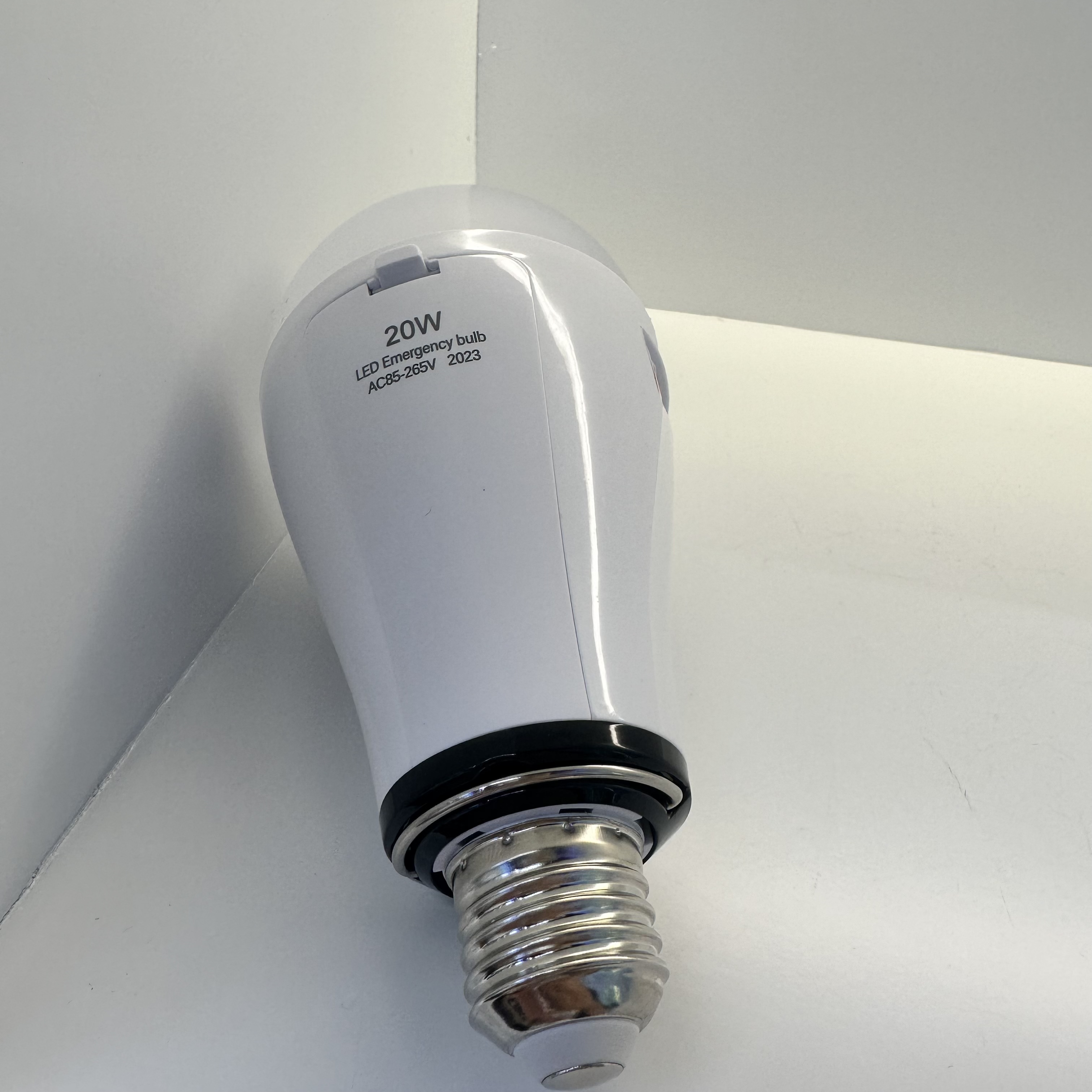 White LED bulb emergency light for illumination details Picture