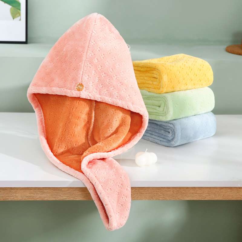 Two-color shower cap with thickened water absorption, no color fading and no hair shedding, dry hair cap made of coral fleece, quick-drying new style
