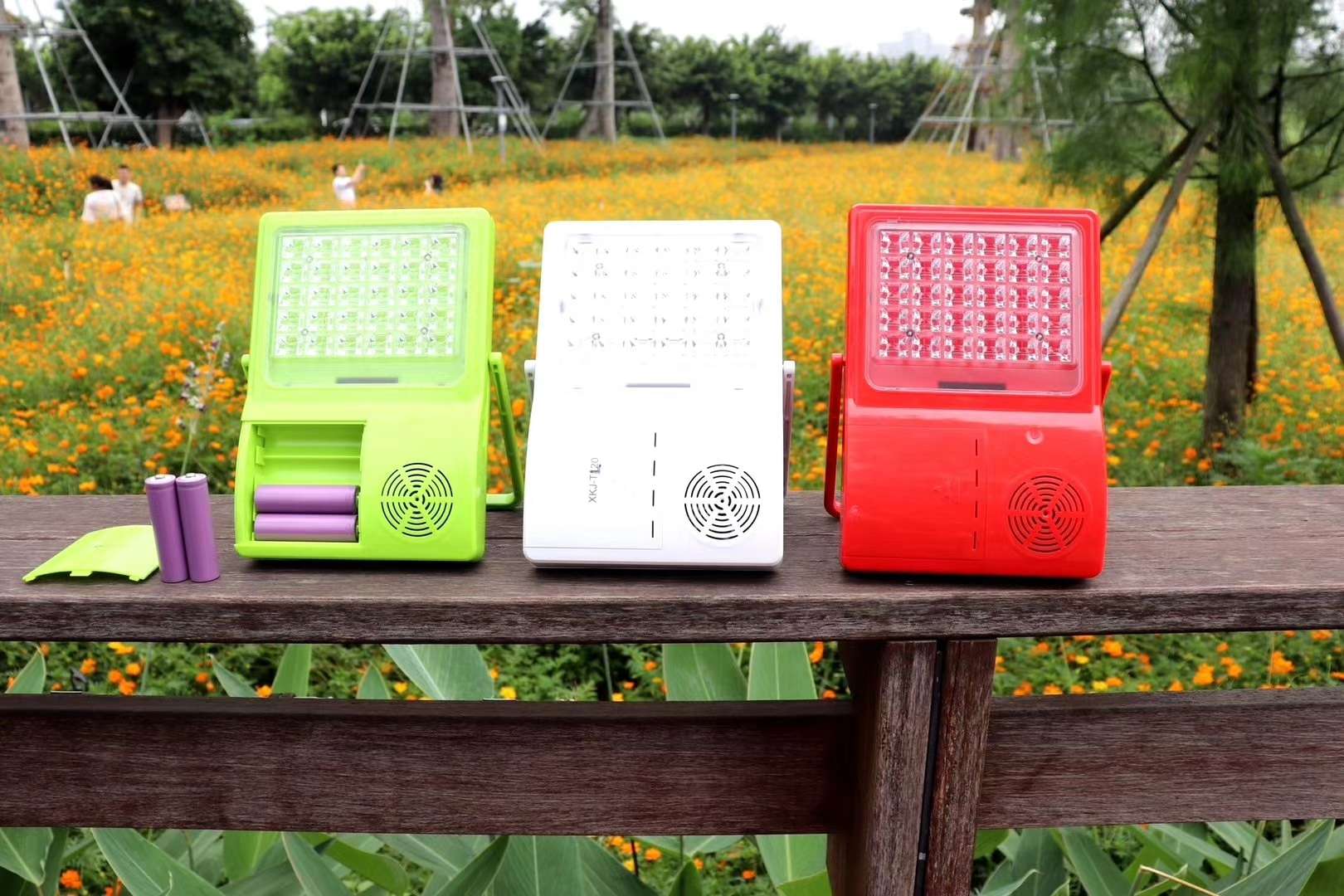 Outdoor Emergency Bluetooth Speaker Light Application Scenario