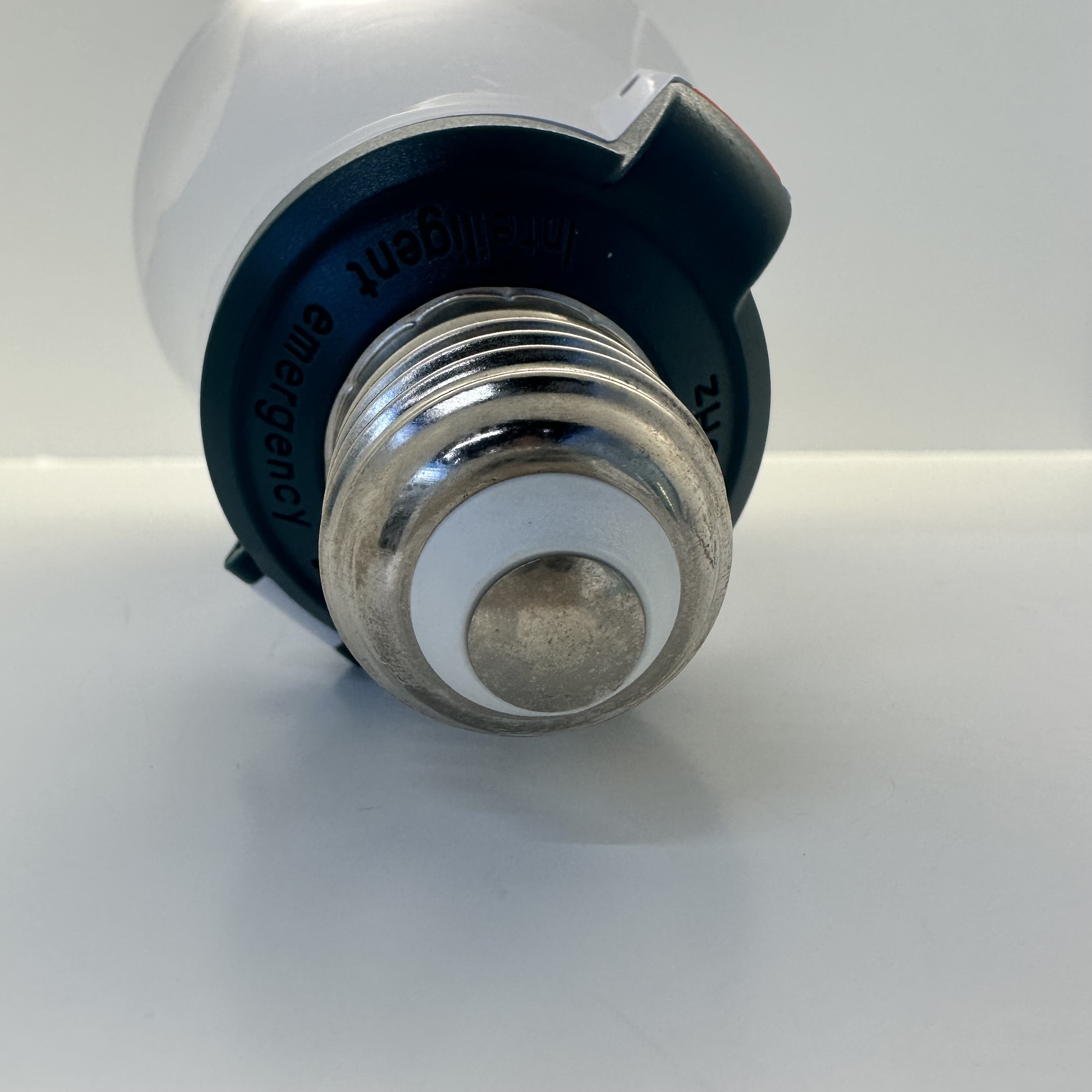 Lighting LED bulb emergency light, 3-inch to 7-inch, white and black Item Picture