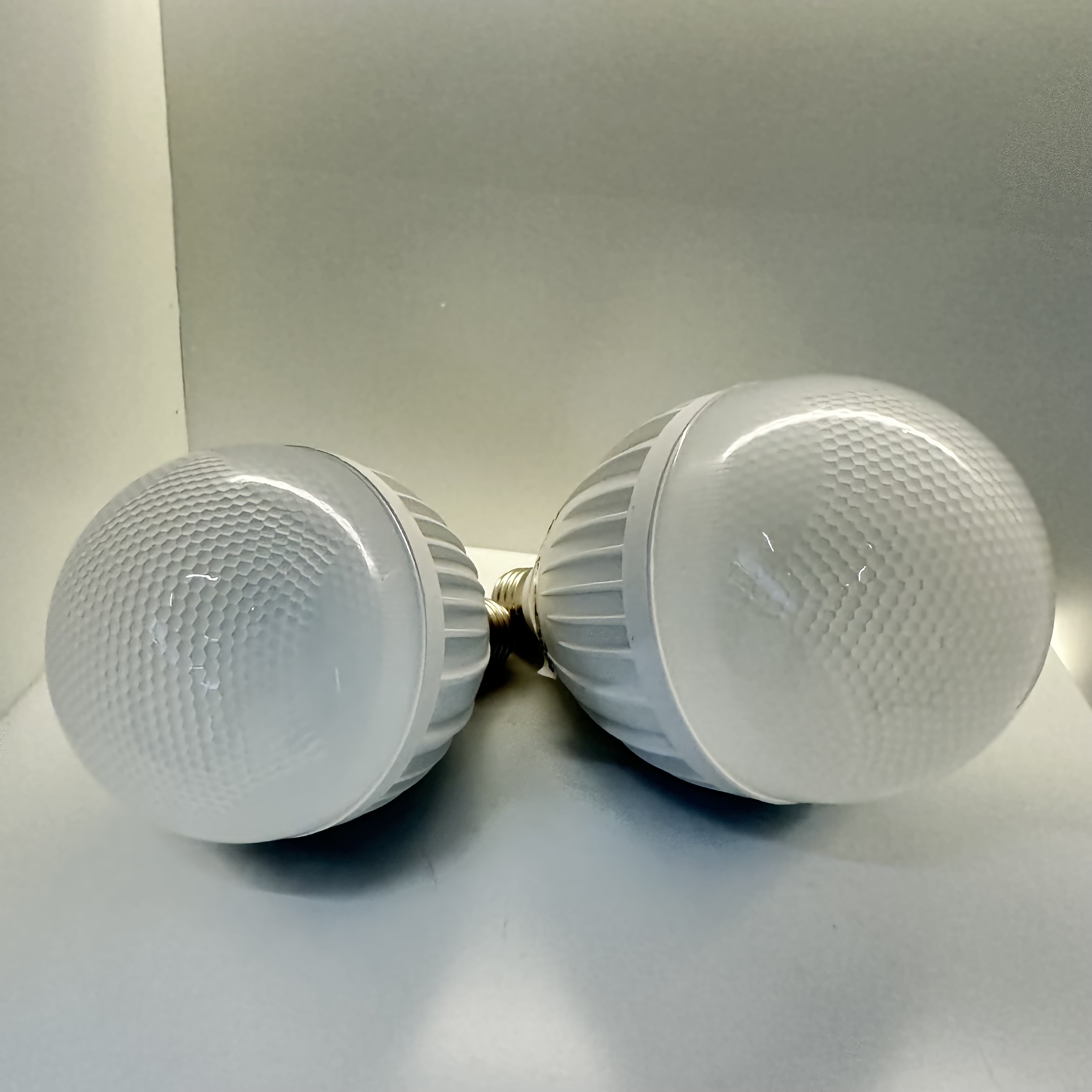 3-inch, 5-inch and 7-inch white alien bead dot covers for lighting LED bulbs Application Scenario
