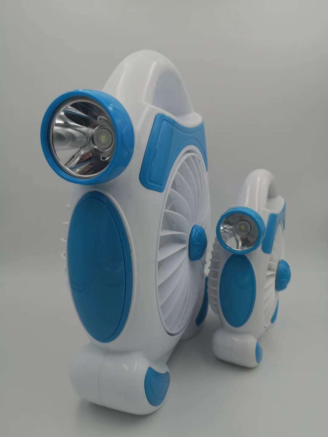 Small Portable Charging Fan Application Scenario
