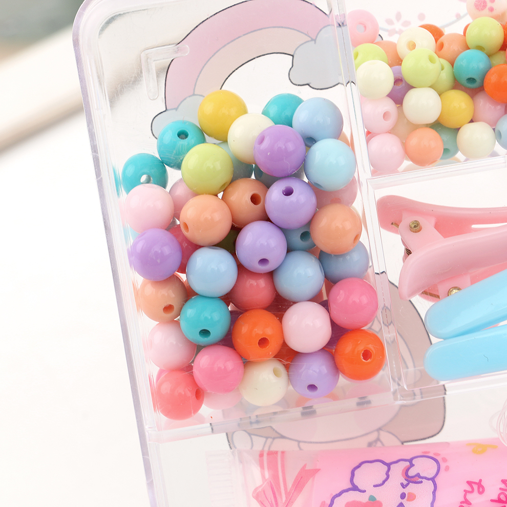 Children's beaded educational toys, beaded stringing, training concentration, diy handicrafts, materials, accessories, girls' bracelets Application Scenario