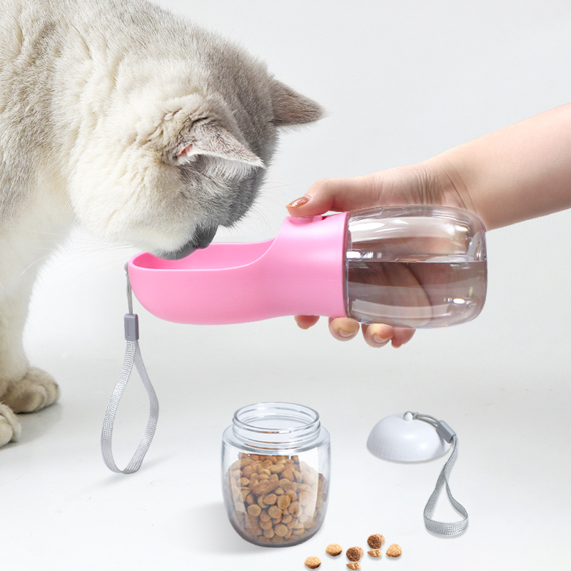  宠物用品批发猫狗户外便携水杯二合一活性炭过滤饮水喂粮宠物水杯图