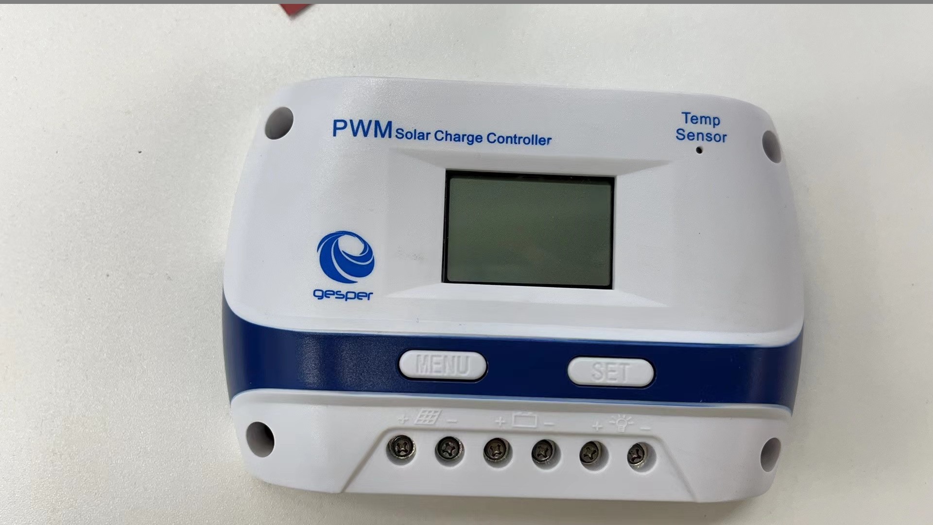 sako  LT 10A 20A 30A  12/24v控制器图