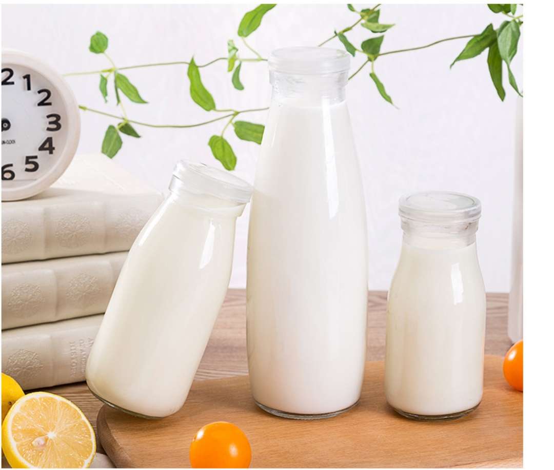 Wholesale glass yogurt bottle Fresh milk Cup 200ml250ml500ml milk bar special milk bottle with lid