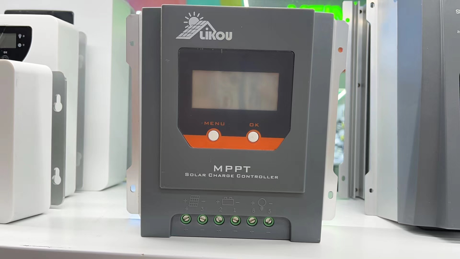 sako MPPT 20A 30A 12/24v controller