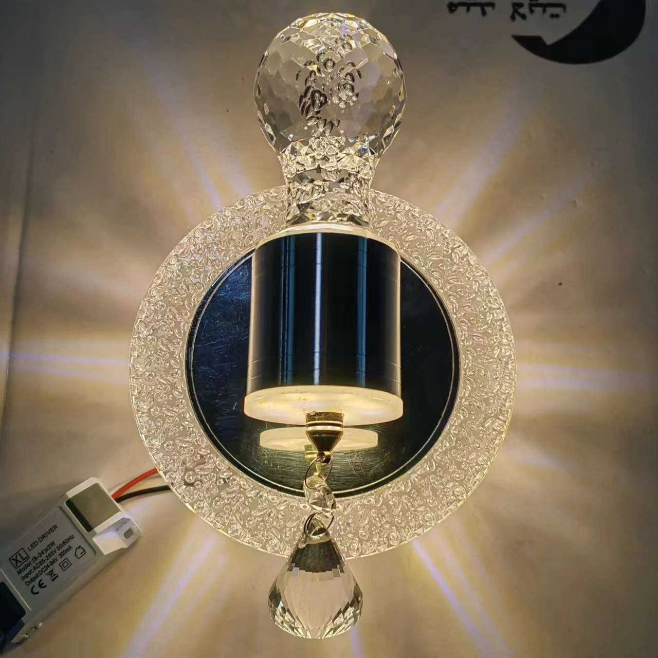 Simple Crystal Wall Lamp details Picture