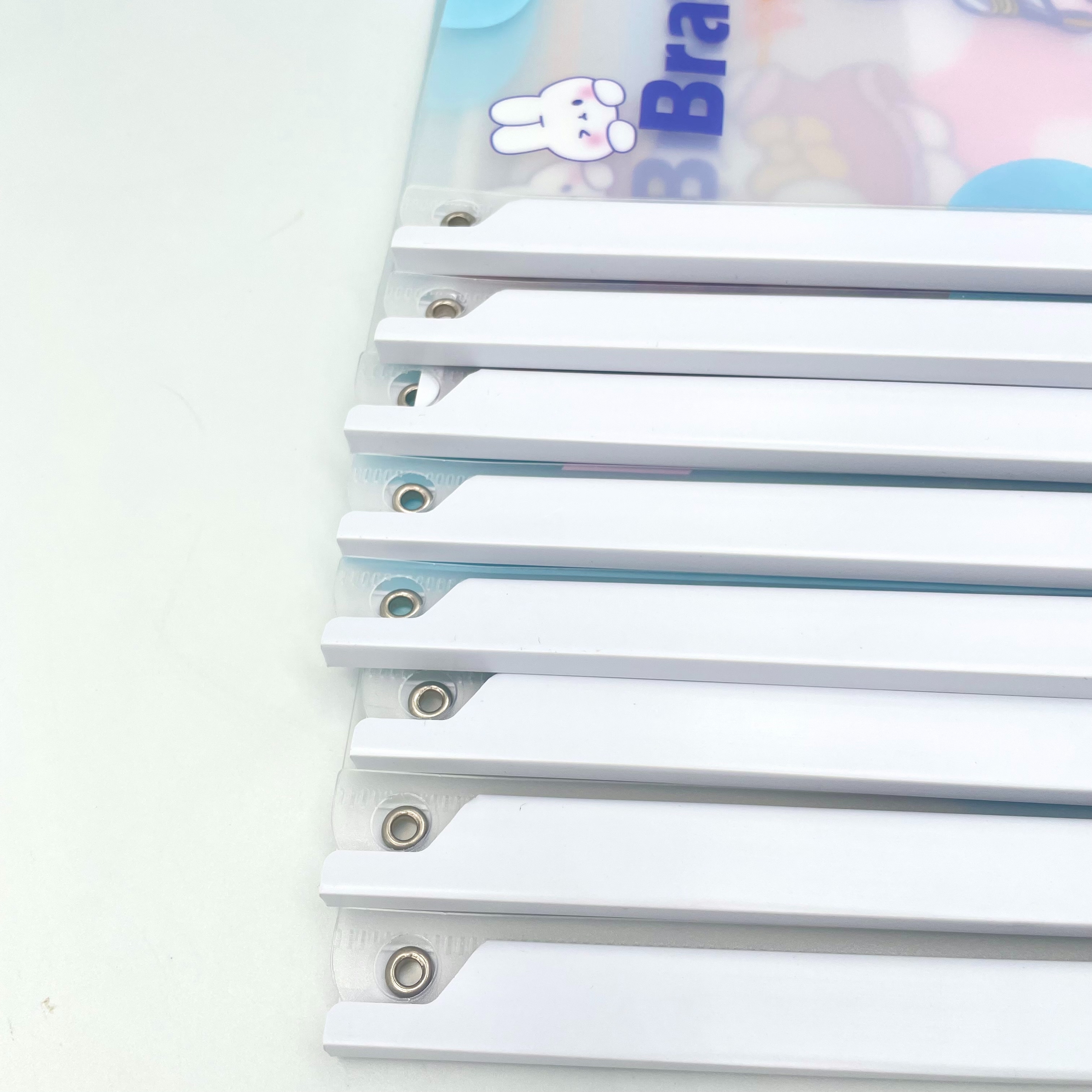 A4旋转抽杆文件夹创意磨砂透明pp透明旋转夹学生用卡通试卷收纳夹详情11