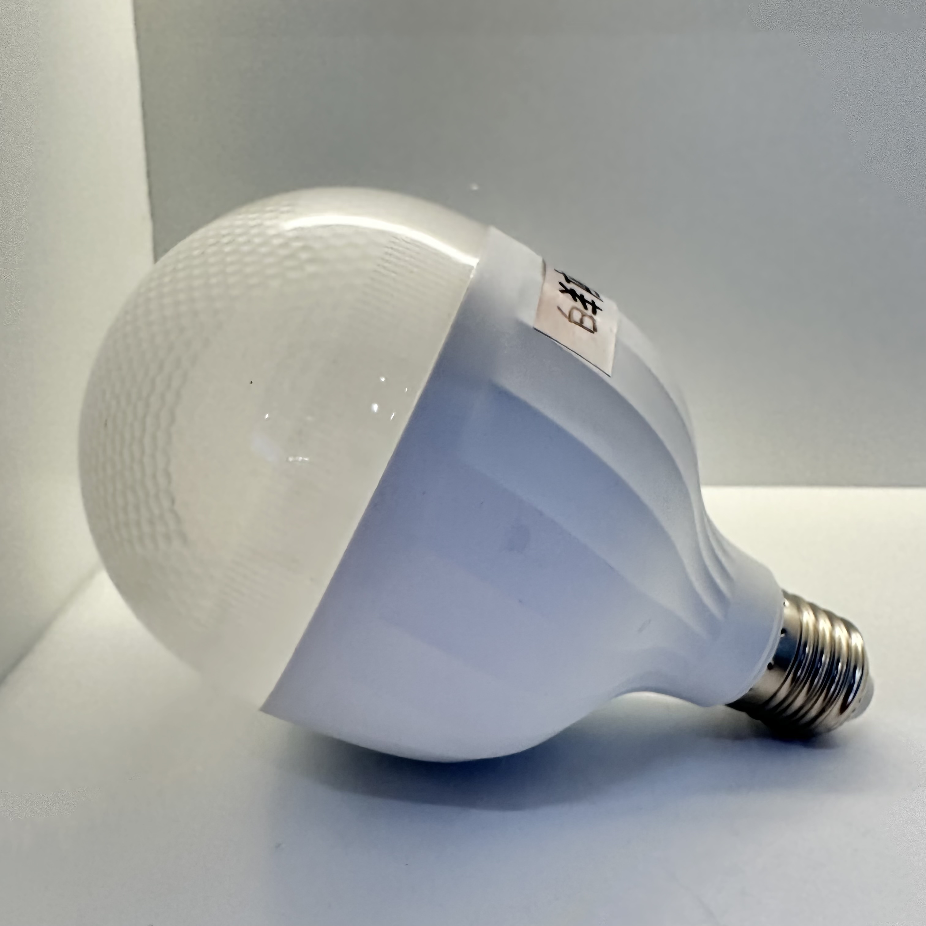 Three-inch, five-inch and seven-inch white LED bulbs for lighting Item Picture