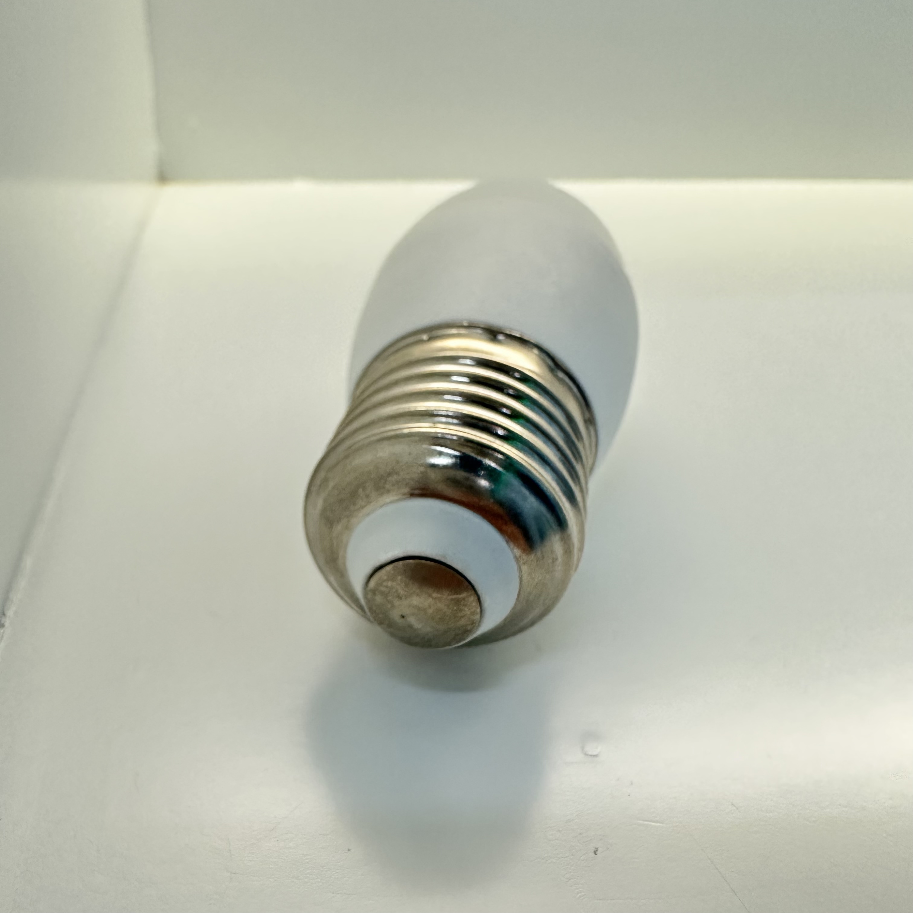 Lighting LED bulbs E14 and E27 details Picture