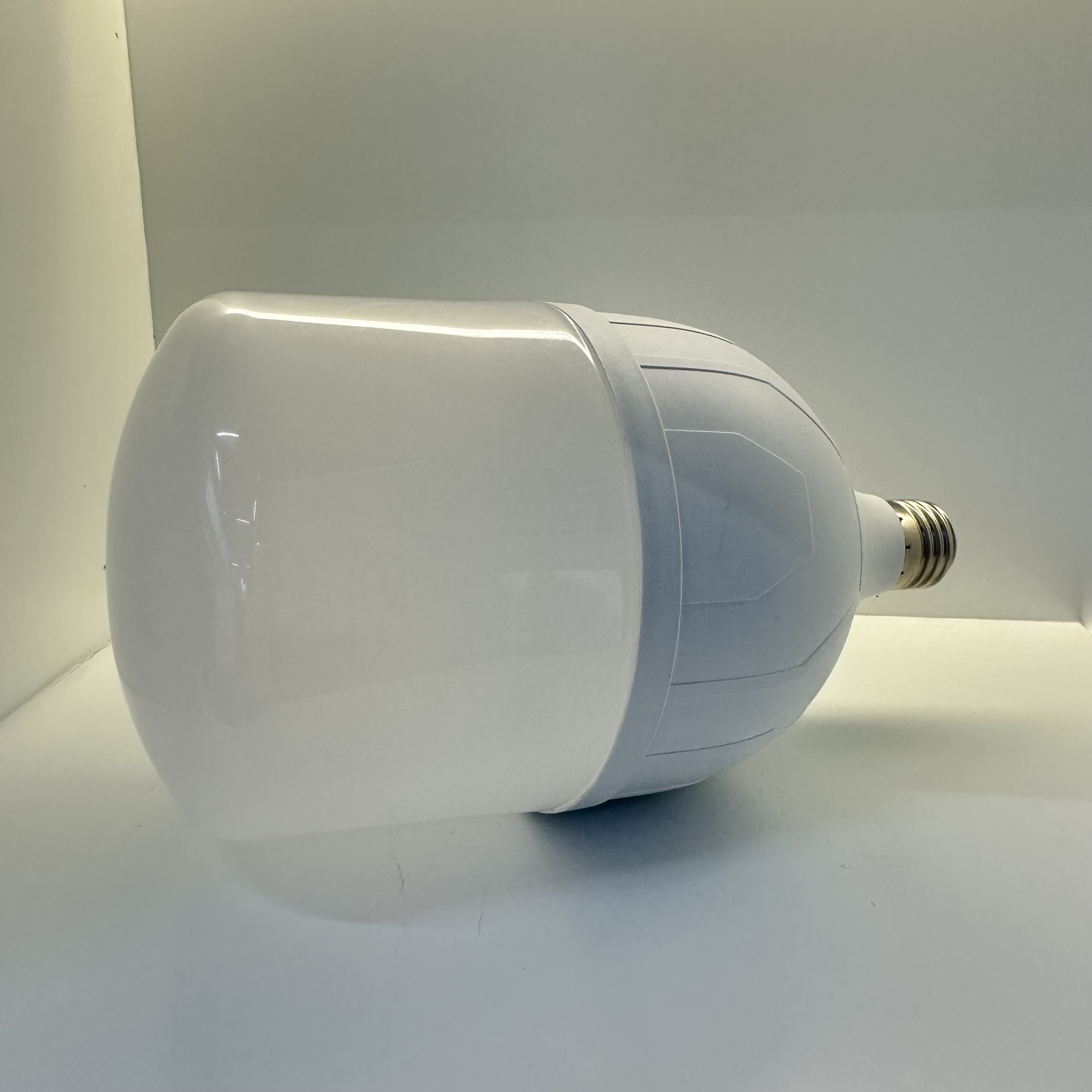 White LED bulbs for lighting Item Picture