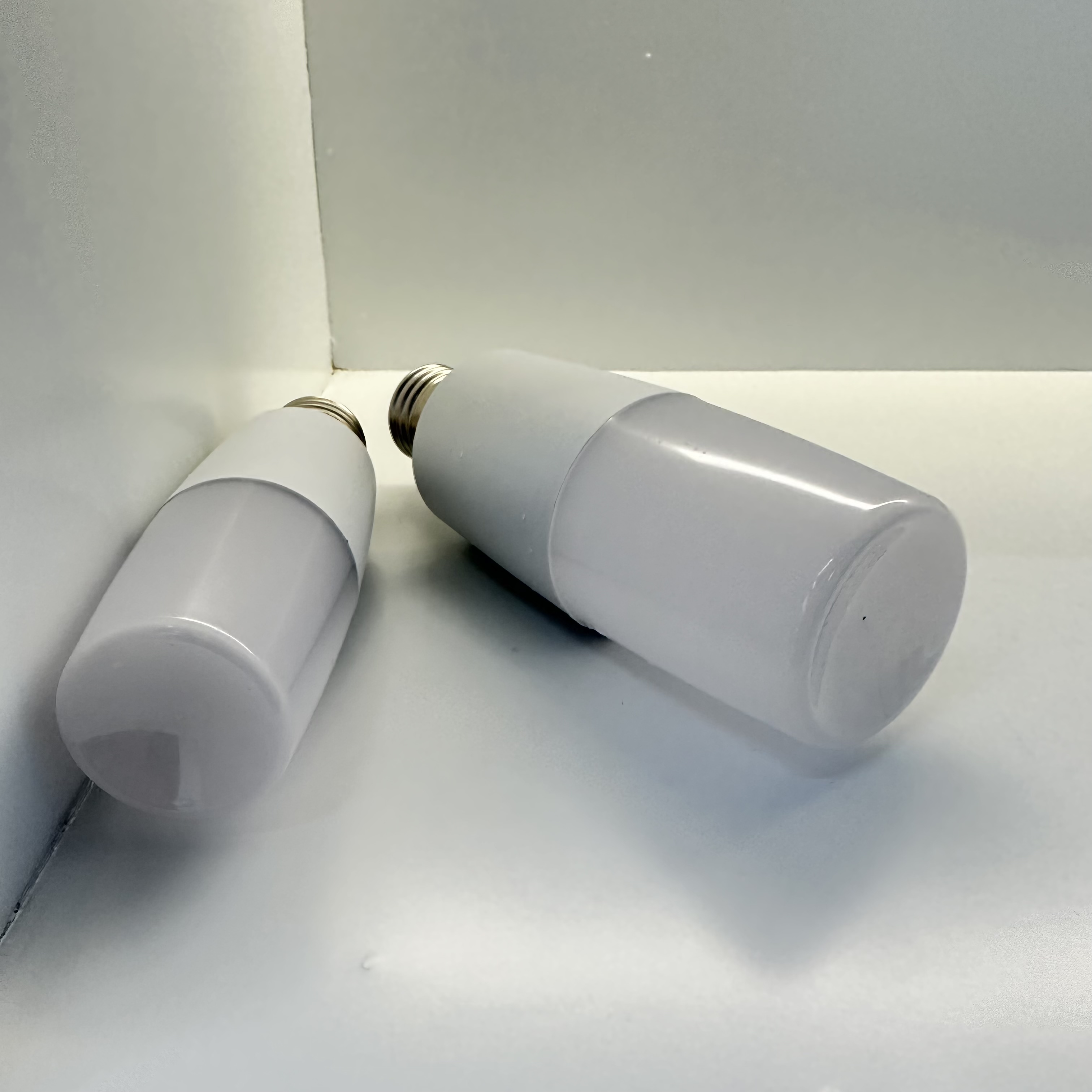 The lighting LED bulb is a white bulb column