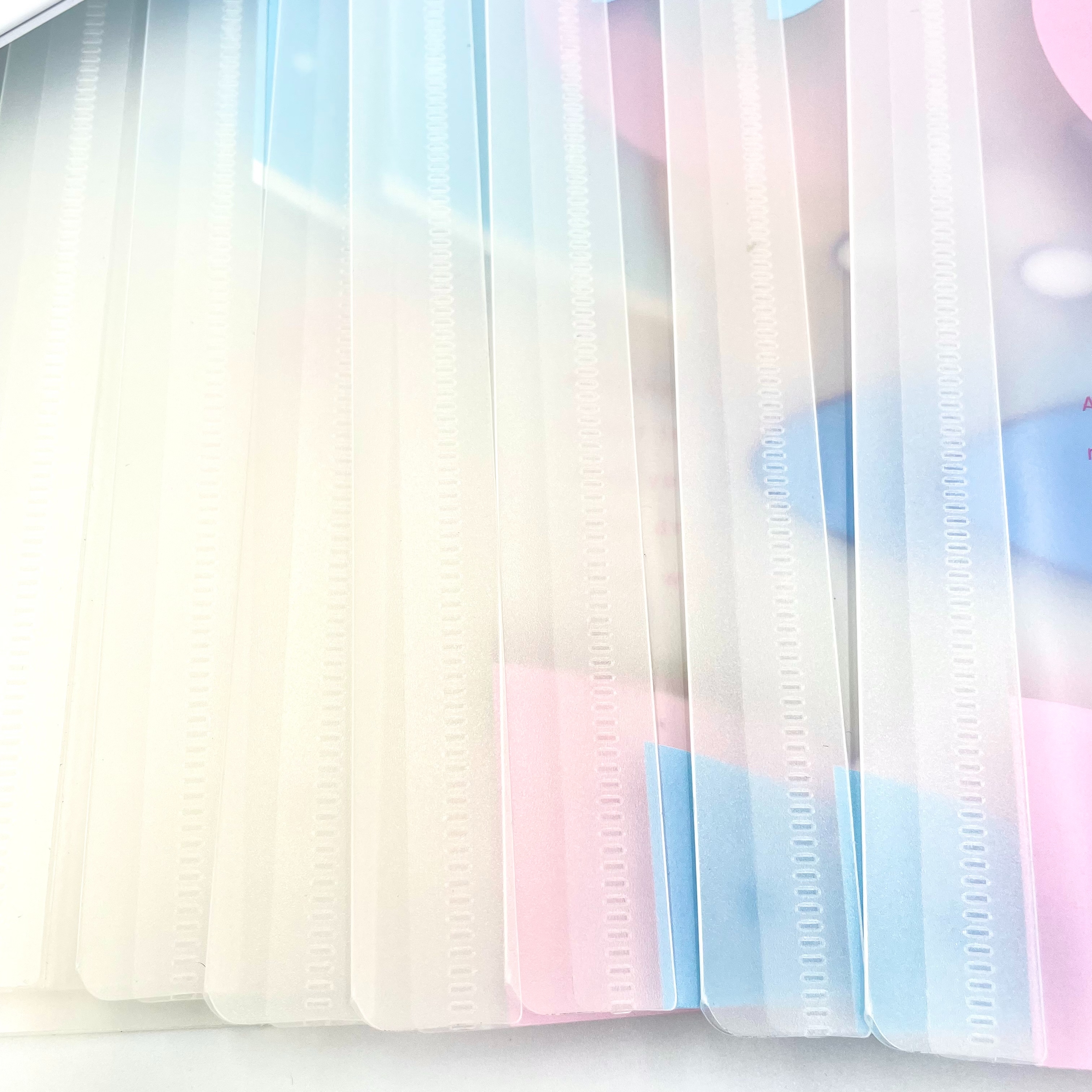 A4旋转抽杆文件夹创意磨砂透明pp透明旋转夹学生用卡通试卷收纳夹详情7