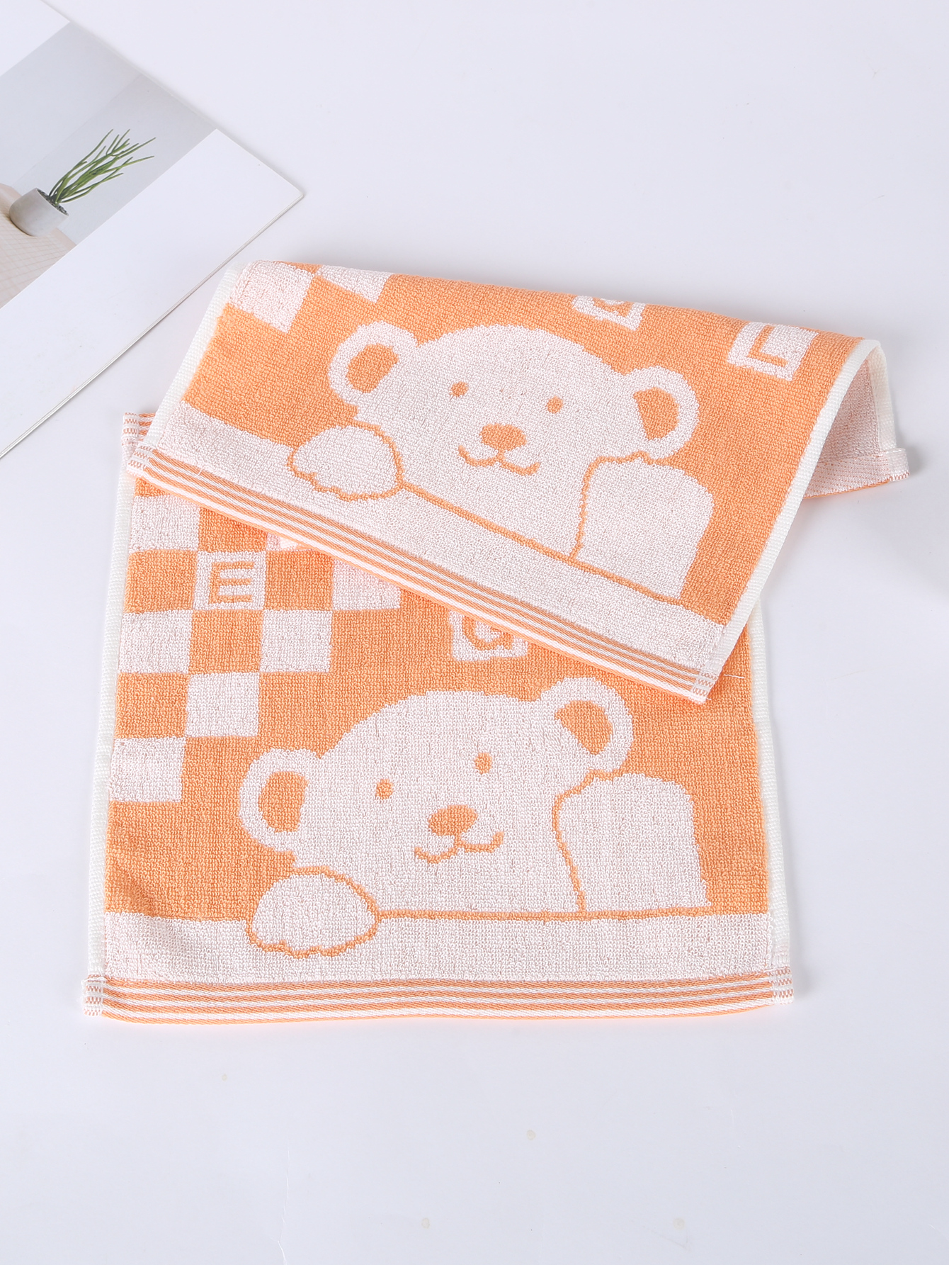 Xi Qiu Towel Letter Bear Small Square towel details Picture
