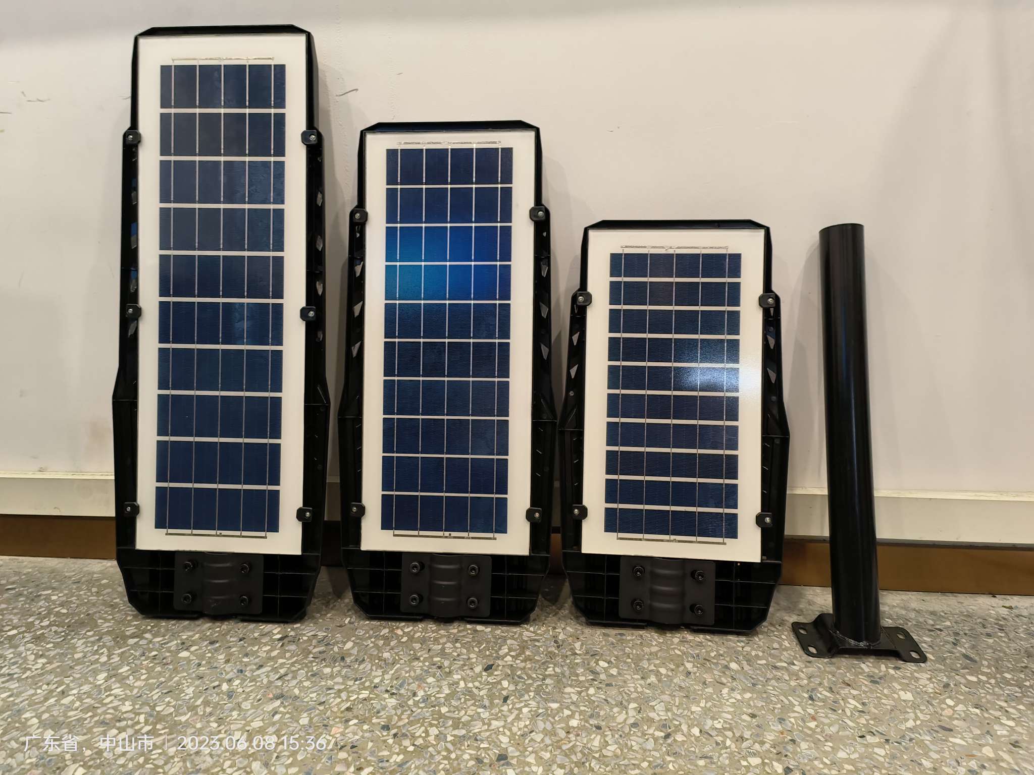 Solar Street Light Small Mercedes 100W200w300w Specification drawing
