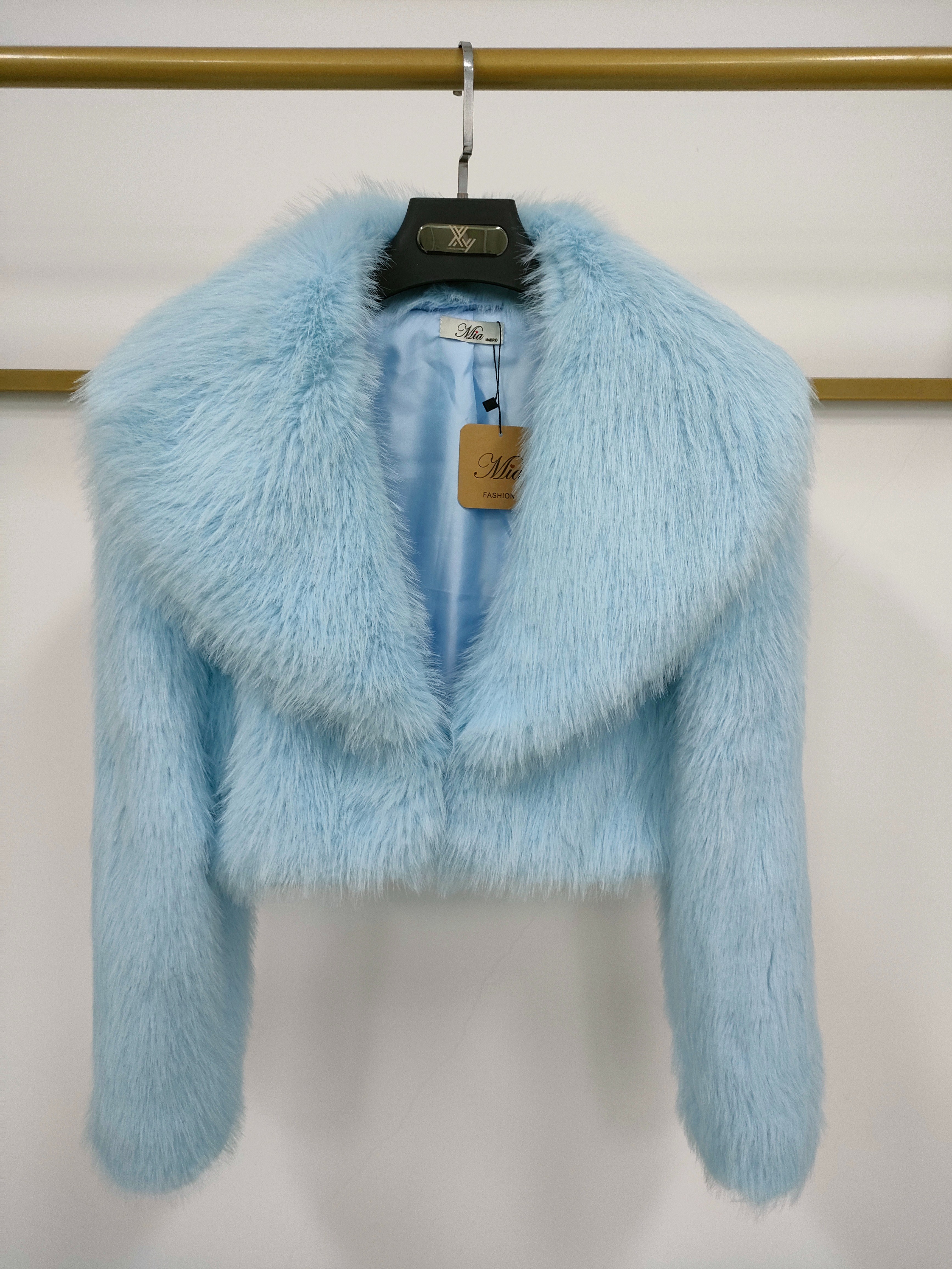 2023 New Imitation Fox Hair Fashion Short Suit Collar Fur Coat Design Hot Winter Application Scenario