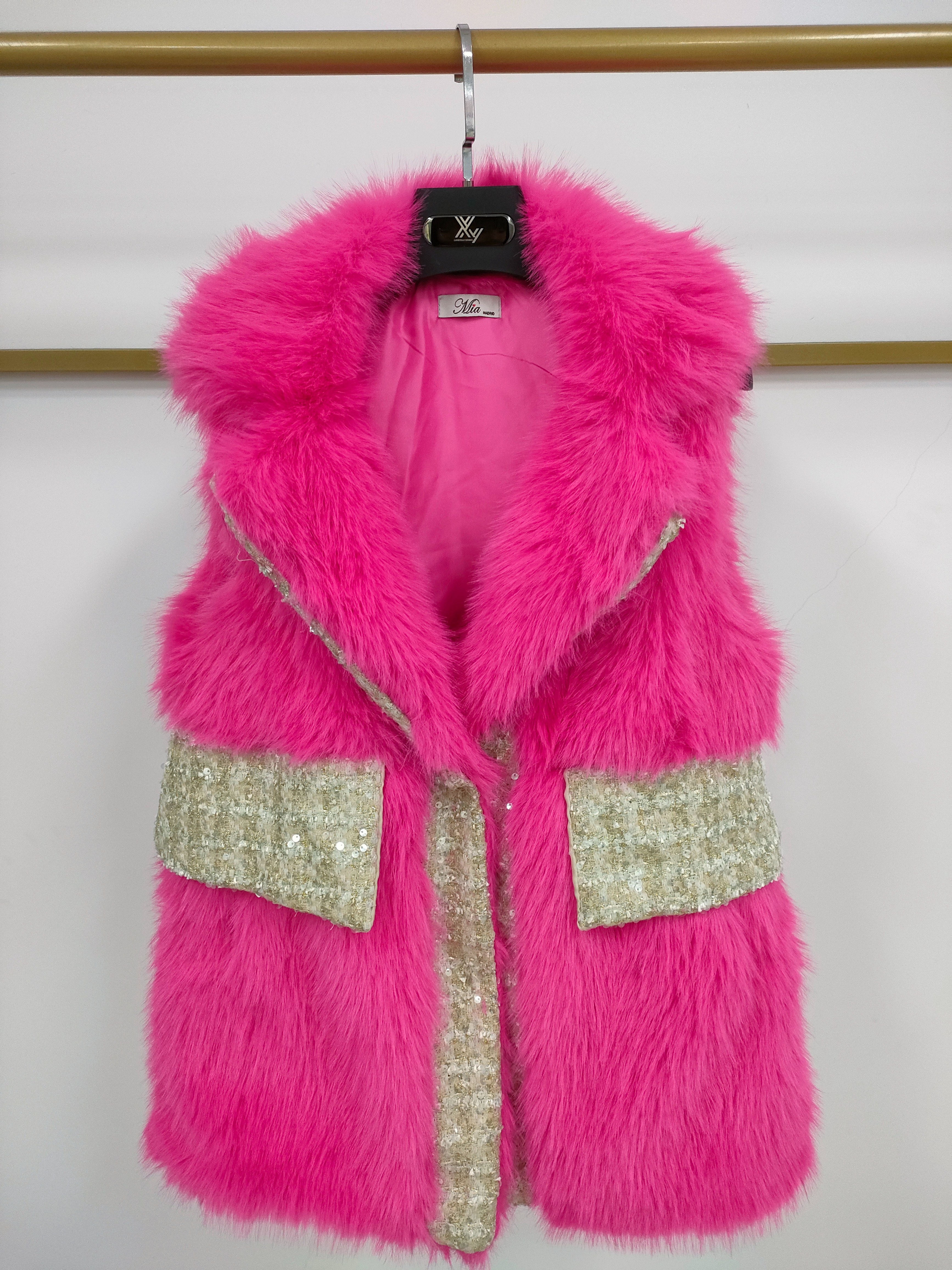 2023 New Hot Winter Splicing Sequin Fur Vest Fake Fur Imitation Rex Rabbit Vest Coat Application Scenario