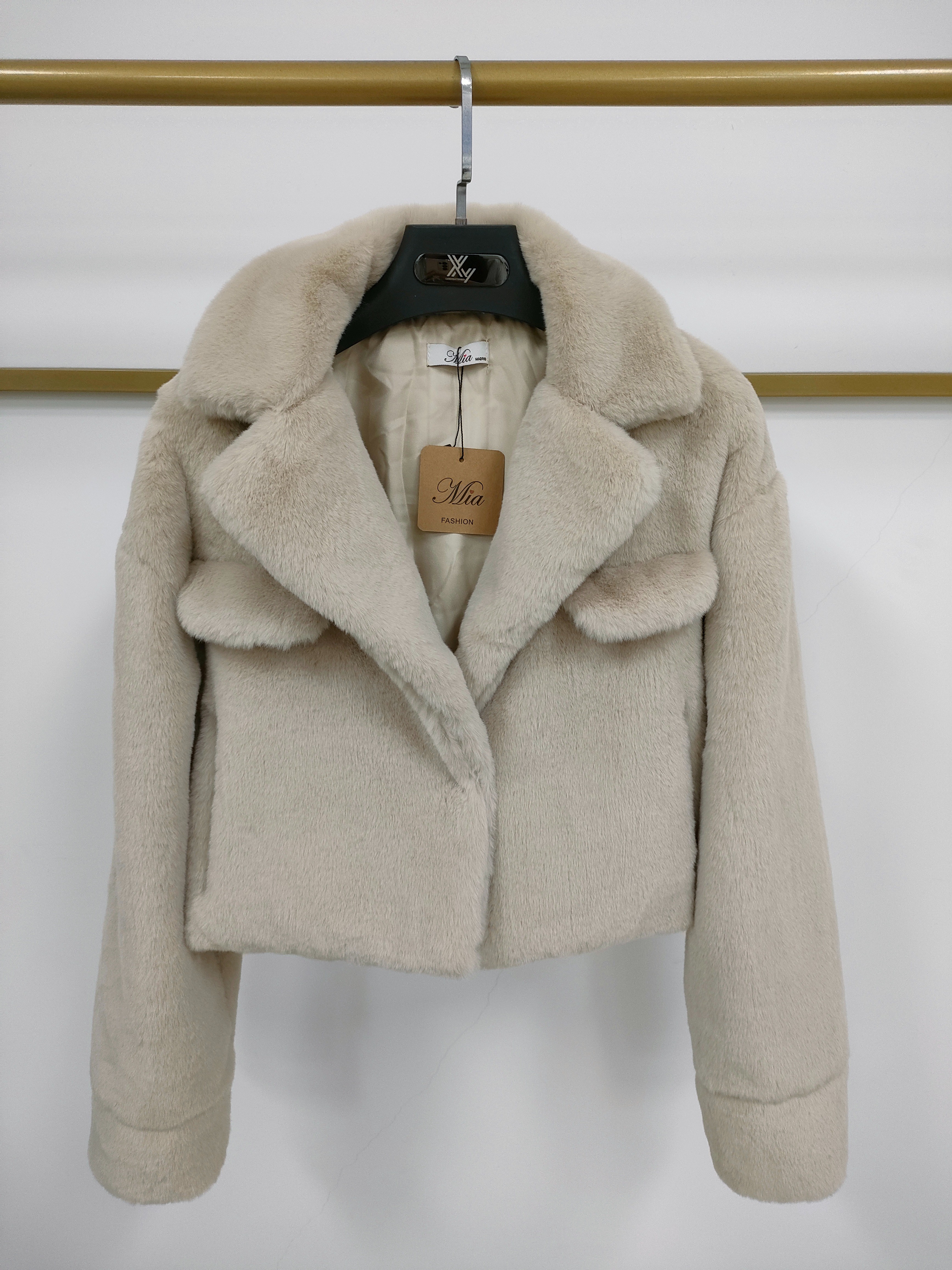 2023 New Imitation Rabbit Hair Fashion Short Fur Coat Fake Fur Design Specification drawing