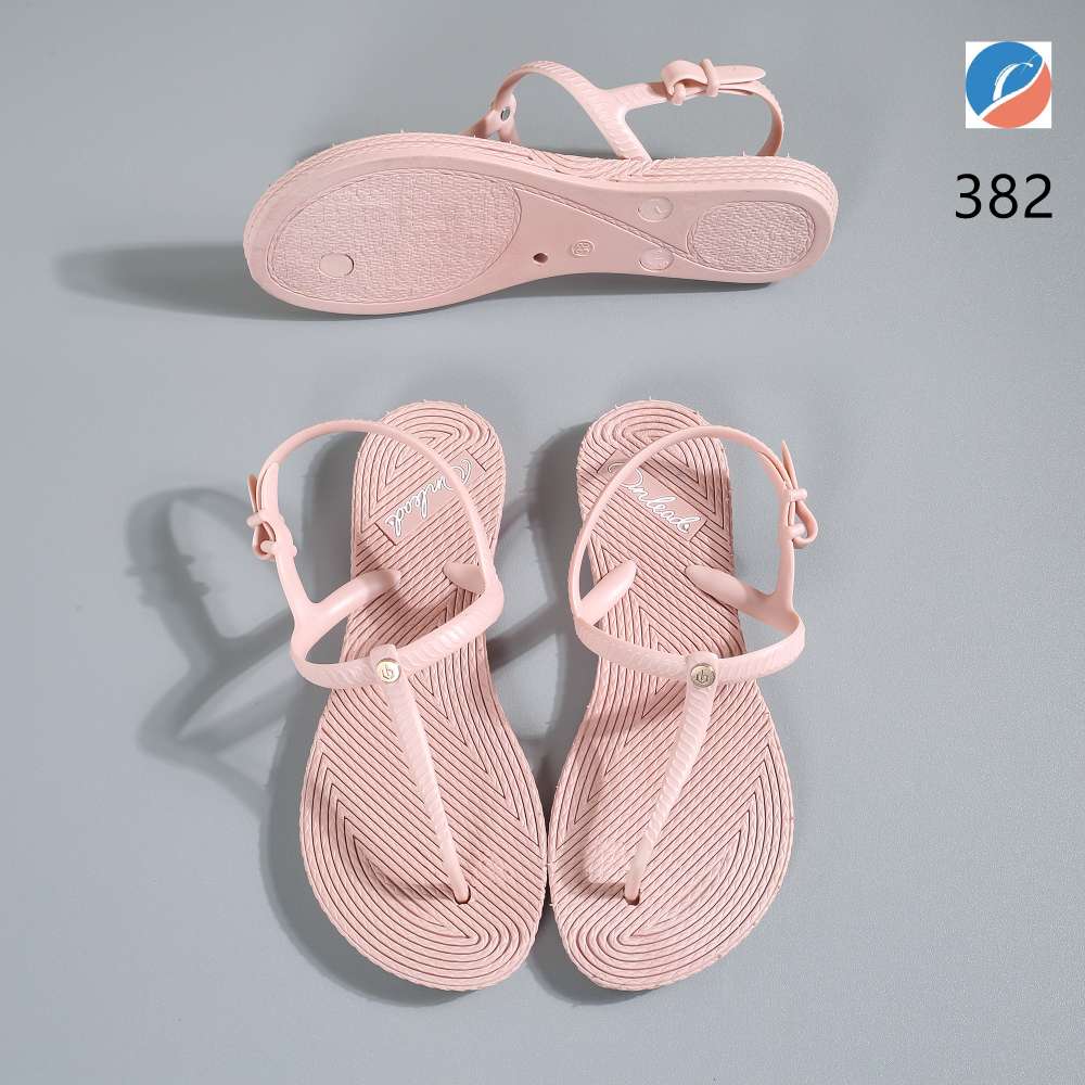 Summer Roman Sandals for Girls students Seaside Bohemian style sandals Fashion casual flat sandals can be worn outside