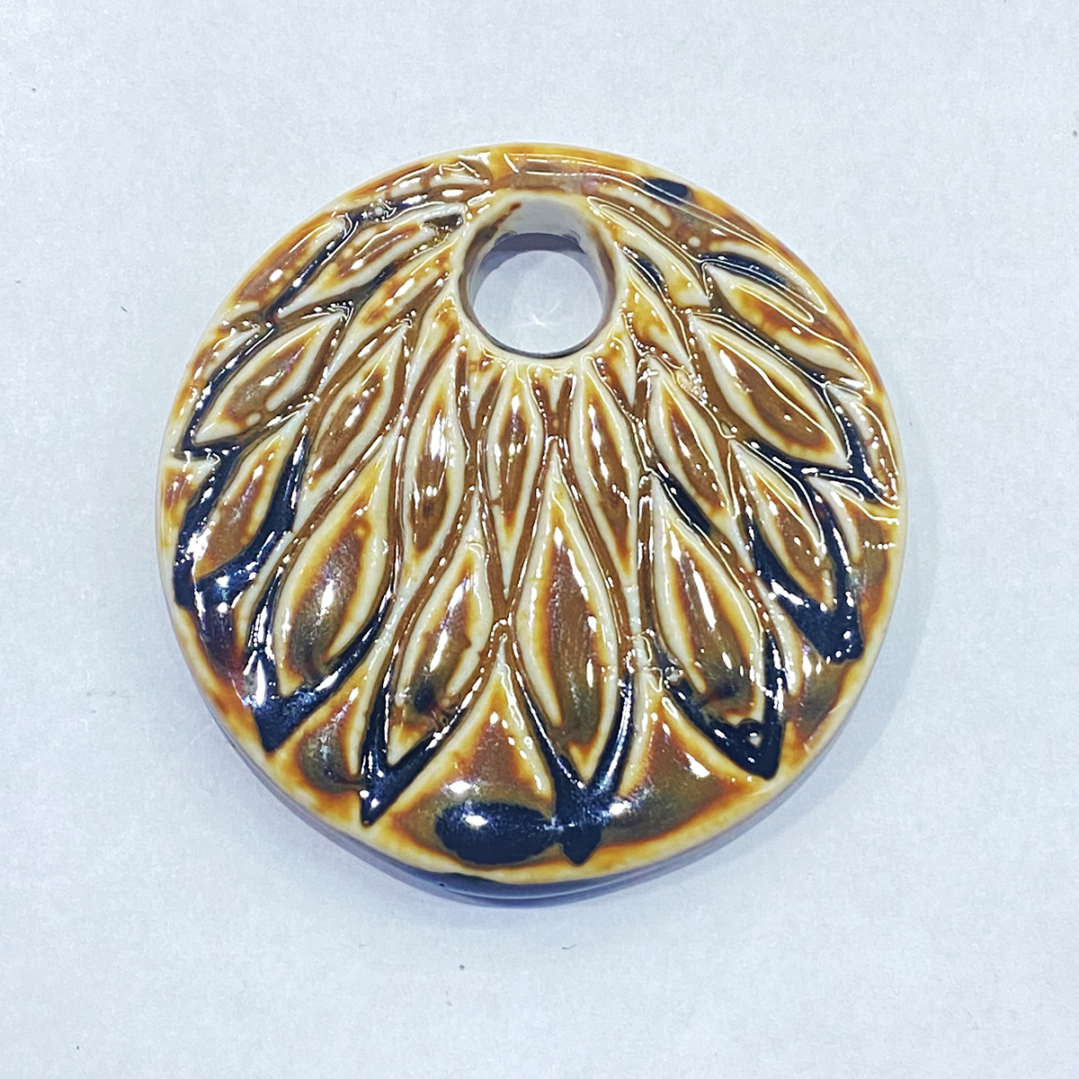 Ceramic Large Porcelain Pieces Peacock Open Screen Large Round Piece Loose Beads Large Pendant Accessories Sweater Chain Specification drawing