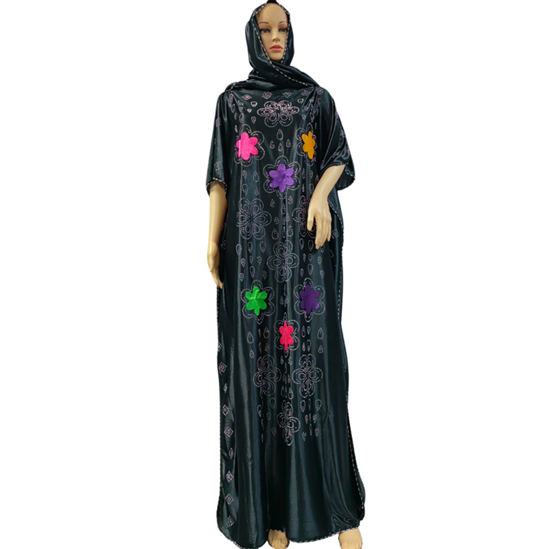 欧美时尚款缎面有光泽色系多样印花工厂热卖直销日常民族风非洲女士休闲连衣裙带围巾款