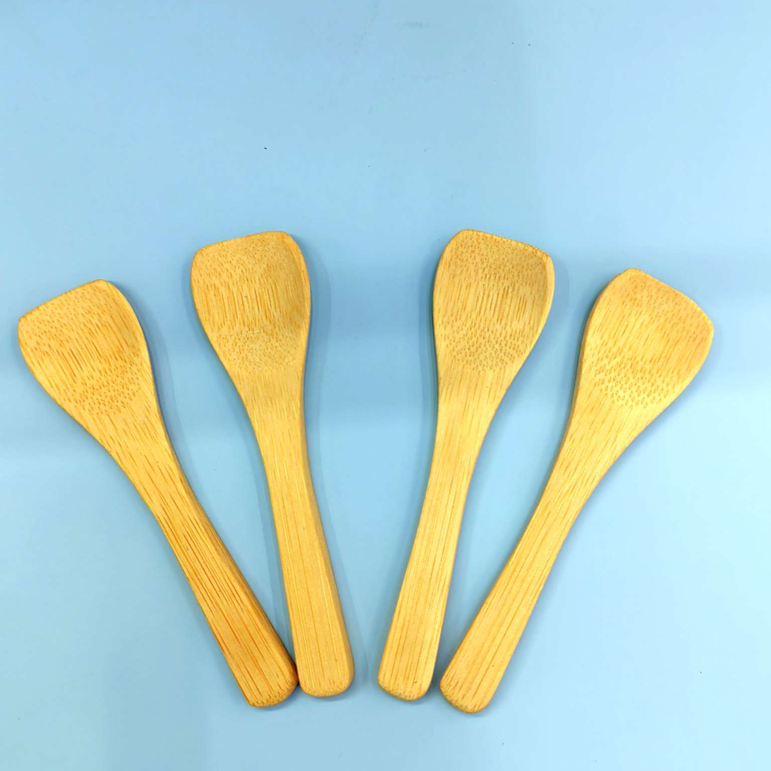 Direct sales of bamboo spatulas and spoons from the manufacturer. Wholesale of long-handled soup spoons and small bamboo spatulas. Bamboo and wood spatulas and spoons