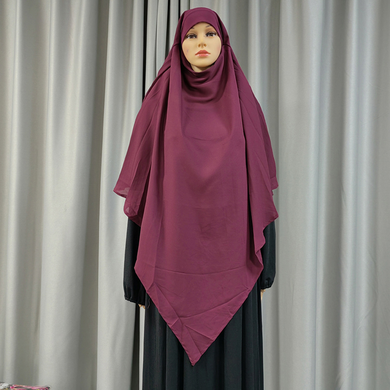 Factory direct sales in the Yangtze River Delta 1+2 high-quality chiffon women's Muslim fashion prayer headscarf, ethnic style high-quality fabric fashion headscarf Application Scenario
