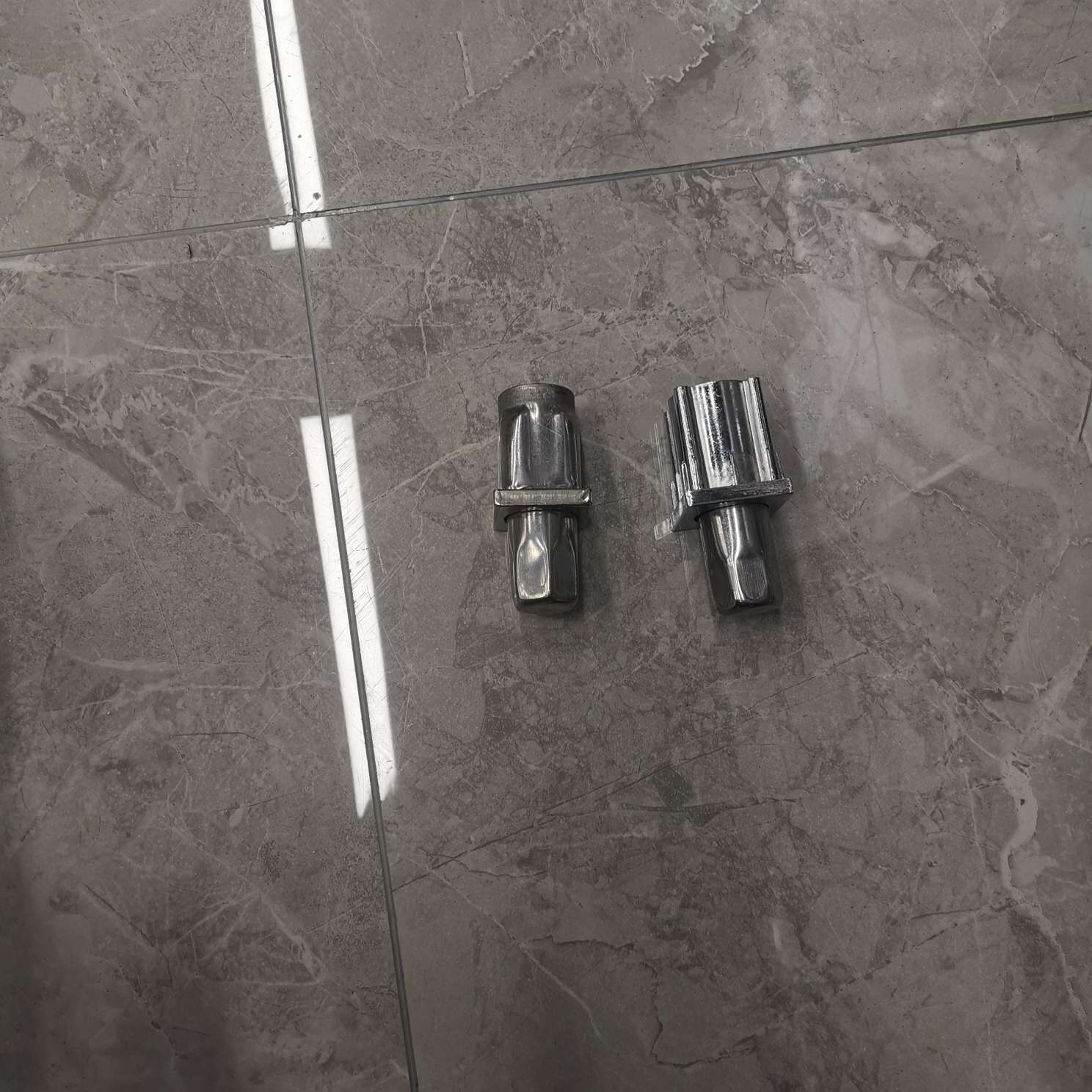 Metal Pins, Pins, Adjustable Pins details Picture