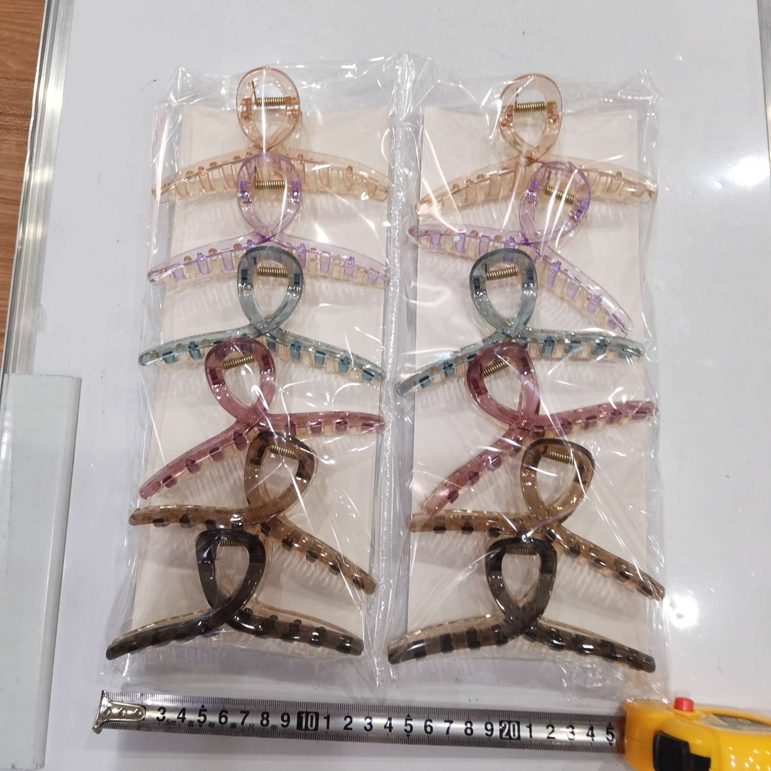 Korean version of the popular 12-color transparent hairpin