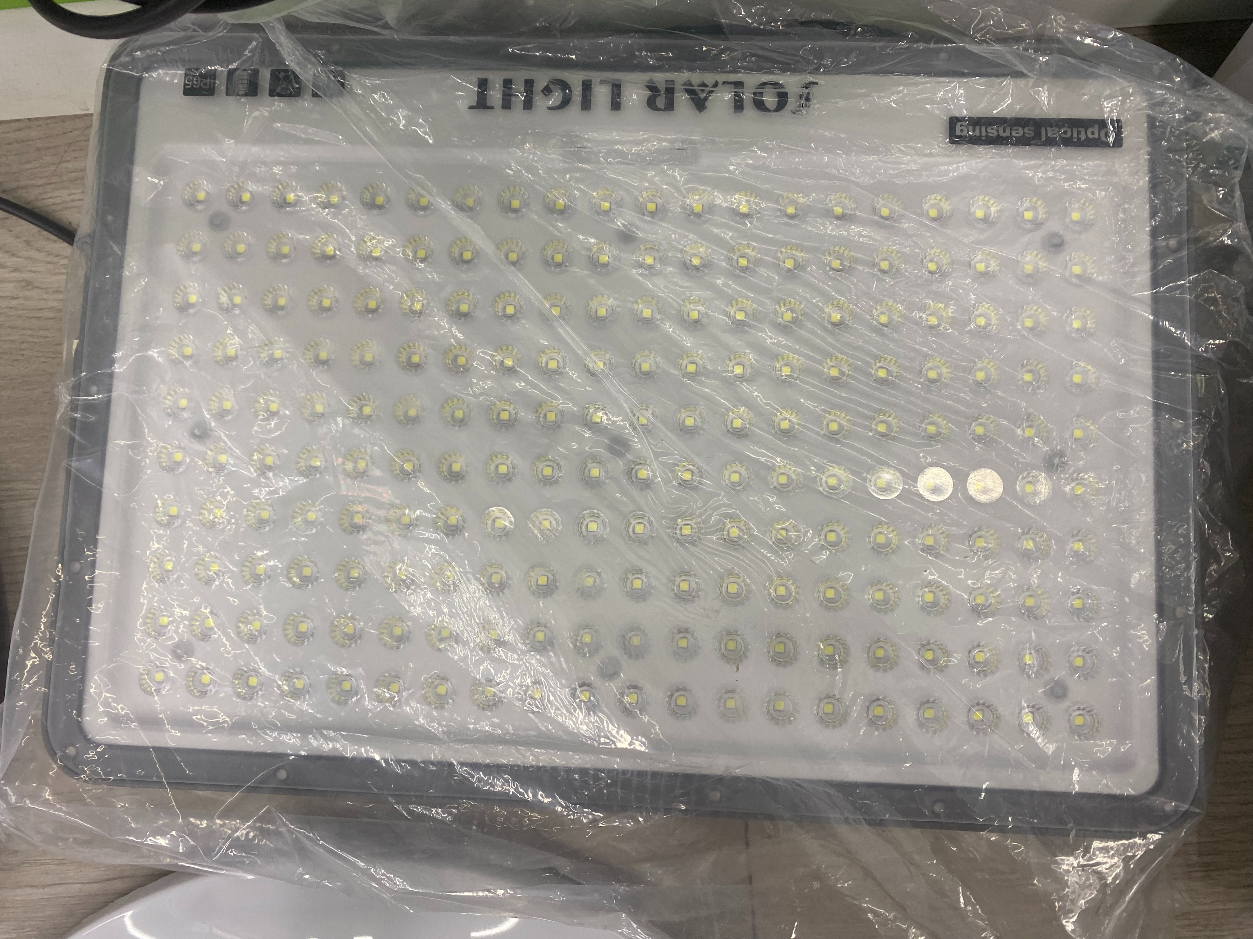 太阳能投光灯透镜款压500W