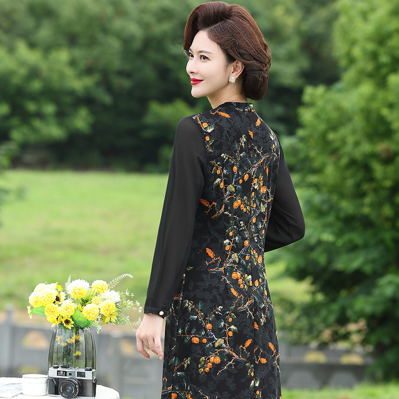 Autumn collection new mom's floral dress, knee-length improved cheongsam, autumn long-sleeved Western-style women's dress for middle-aged and elderly people, one-piece delivery service Item Picture