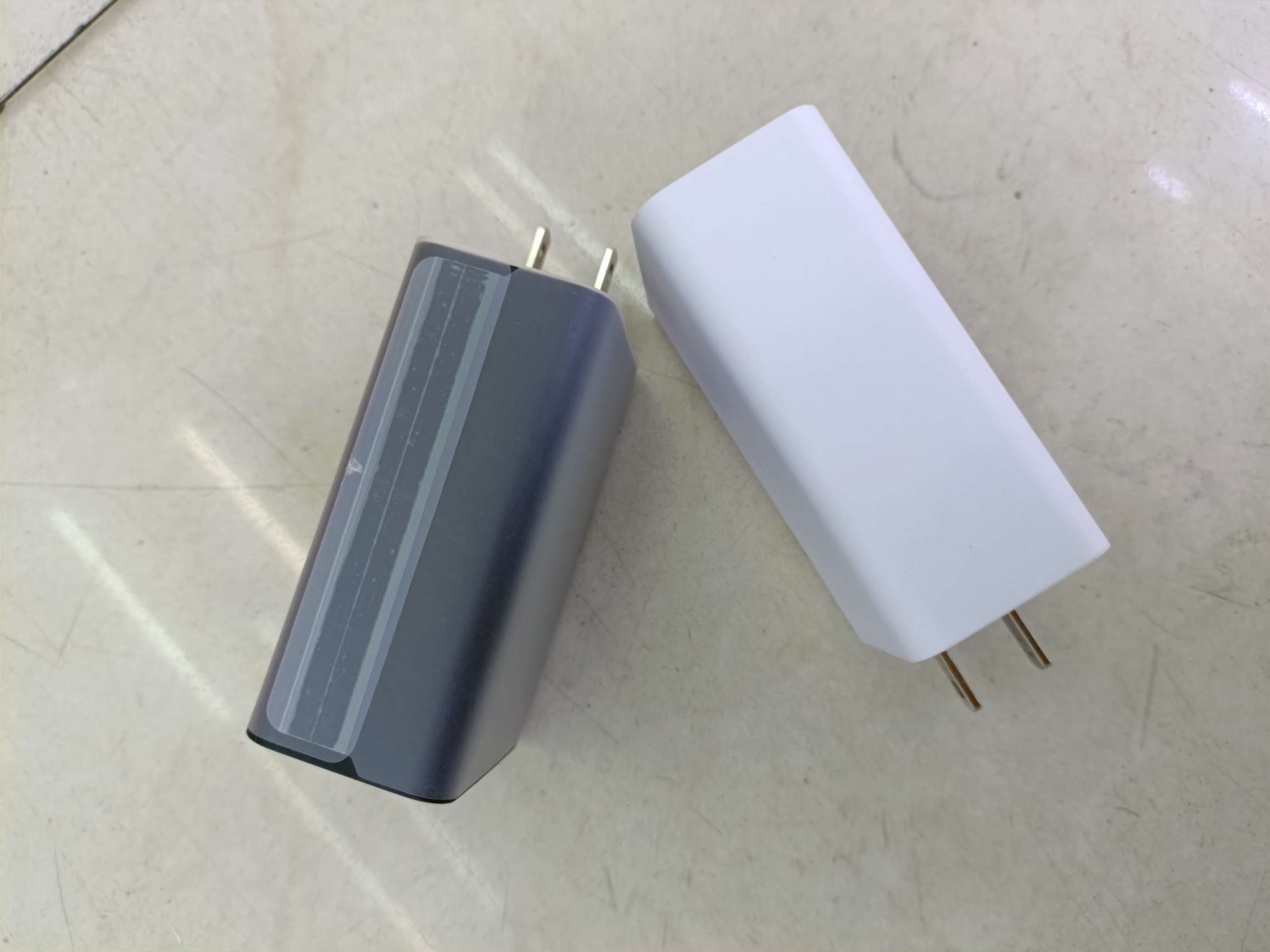 S23 dual PD+USB charging head Mobile charging head supports Samsung mobile phone fast charging Application Scenario