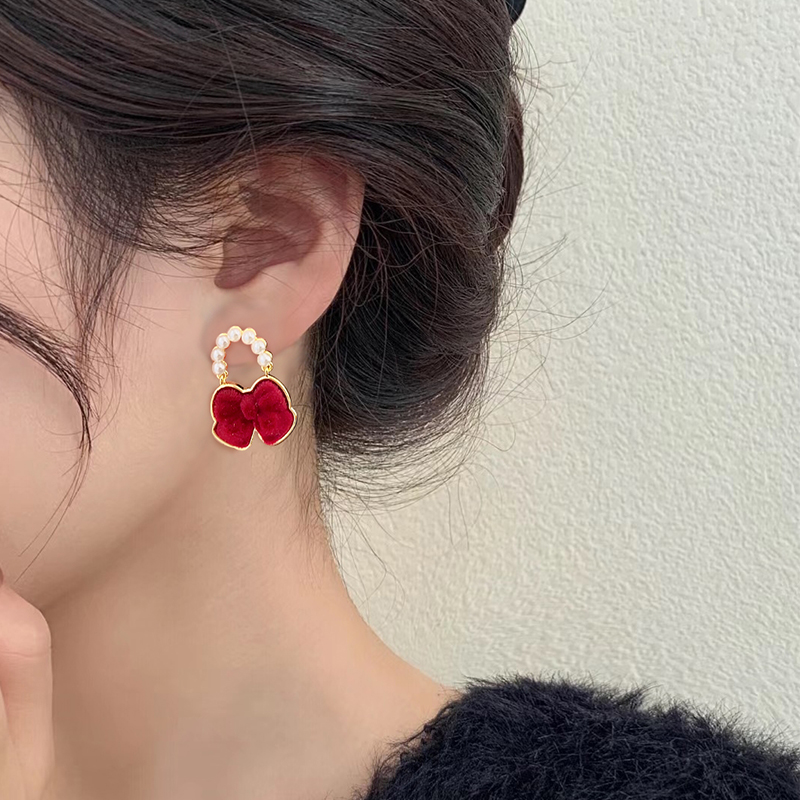 复古蝴蝶/女轻奢/小众设计/高级感耳白底实物图