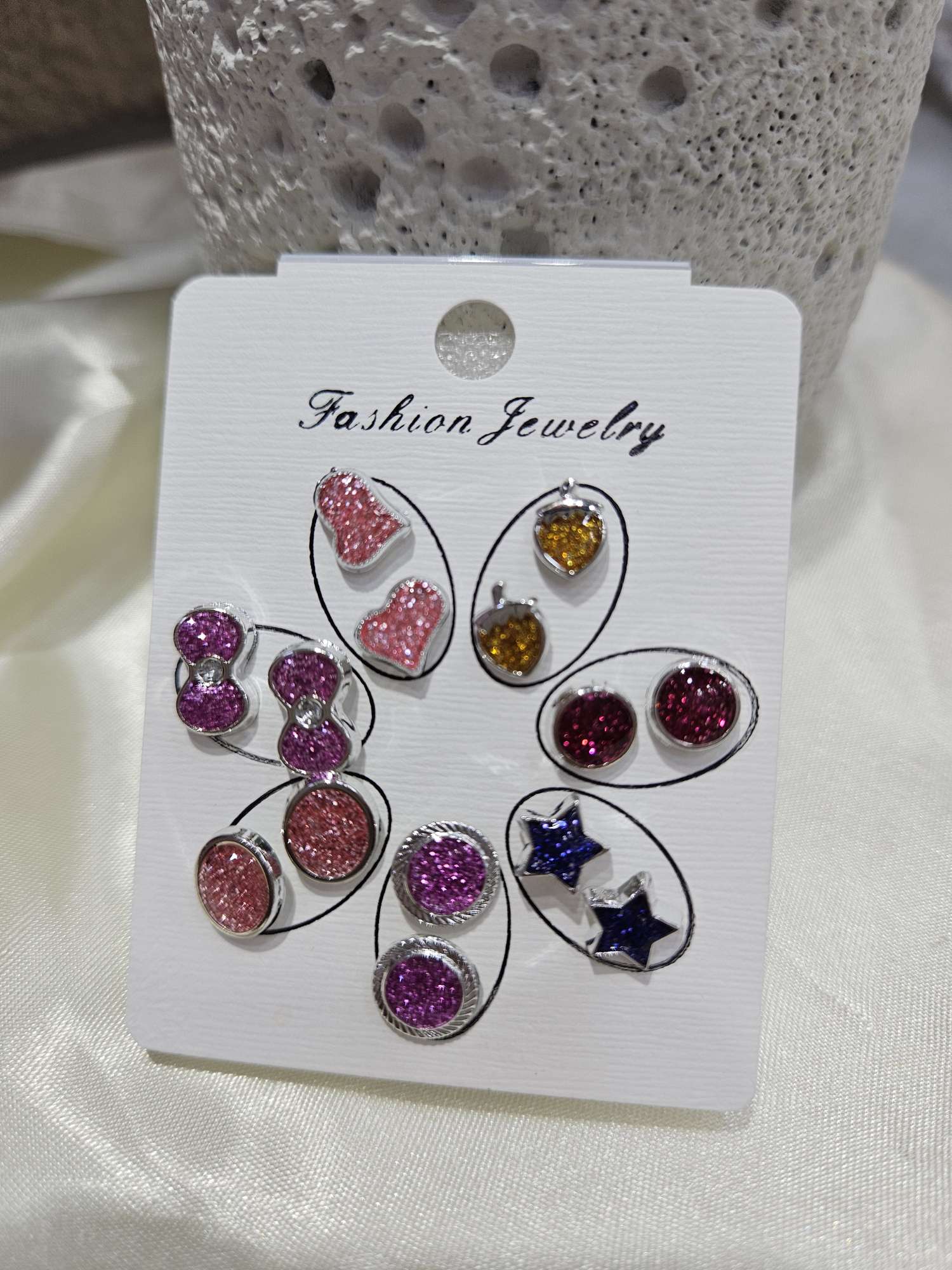 7 Exquisite And Elegant Anti-Allergy Small Earrings, Seven Days Not The Same Stall Two Yuan Shop Hot Gift Dating Small Gifts
