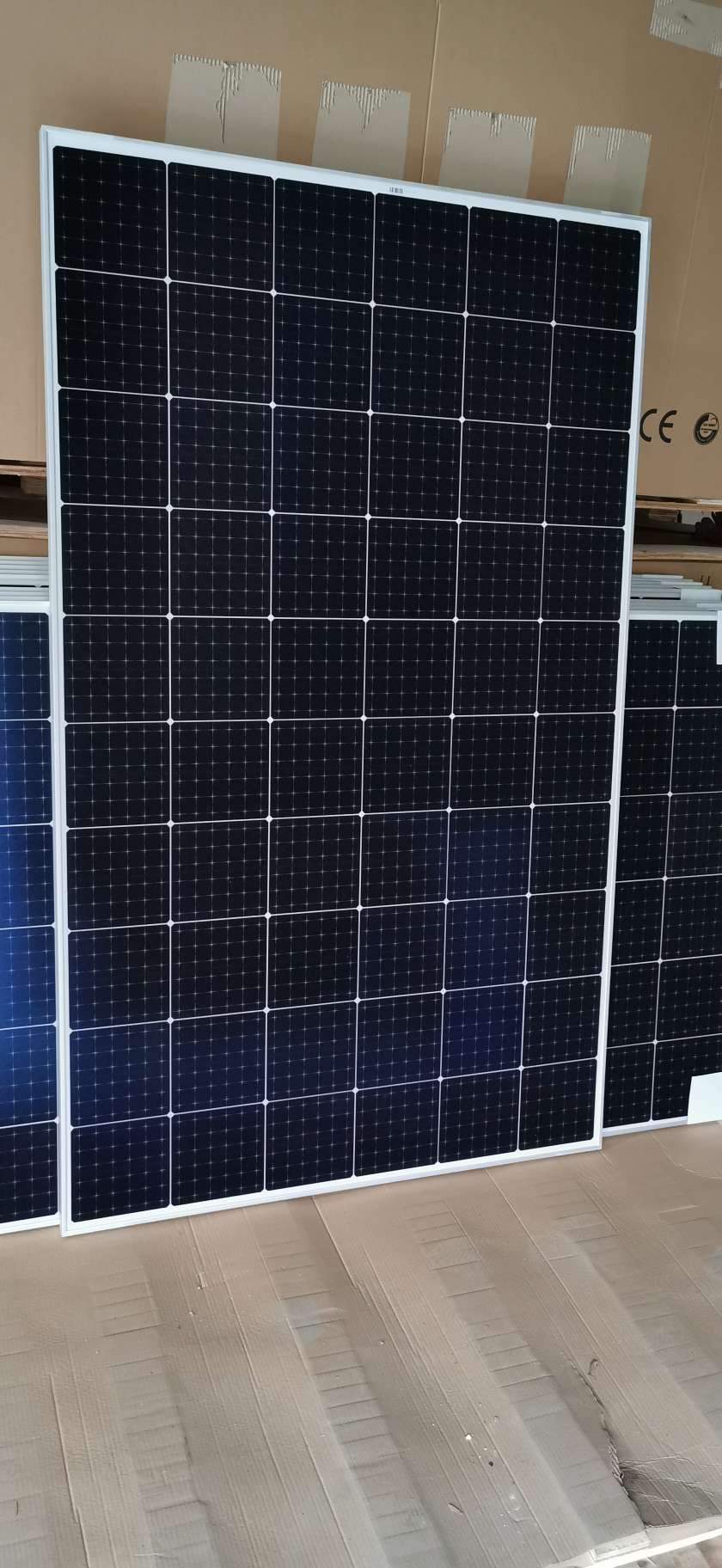 Single Crystal 300 Watt Solar Panel 12V Household Power Generation System