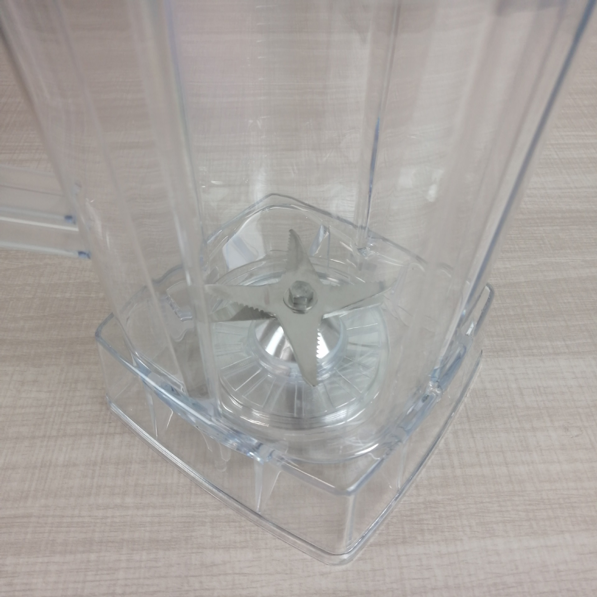 Cross-border one-piece consignment soy milk maker, smoothie grinder, multi-functional fruit juicer, food processor, 110V European and British standards Application Scenario