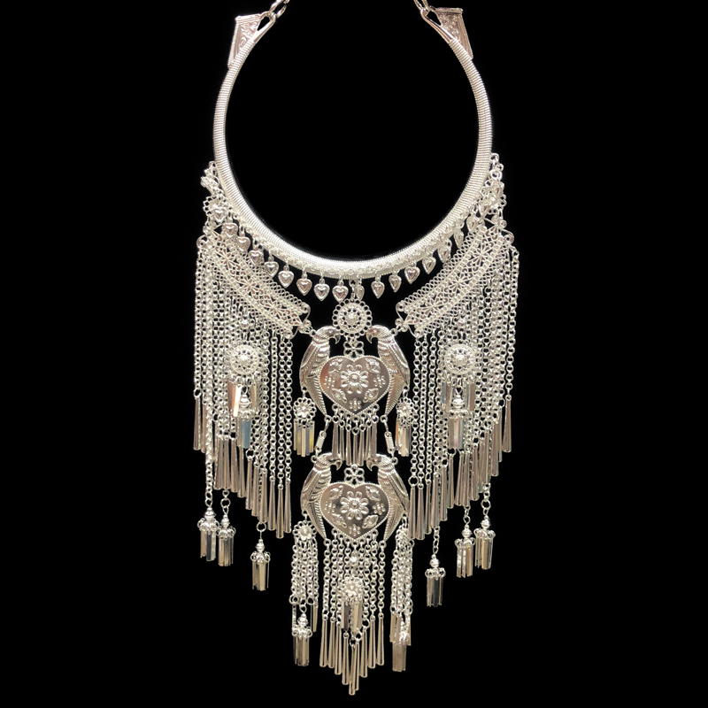 兰蝶饰品/西南民族项圈/苗银项圈/瑶族流苏项链/舞台服配白底实物图