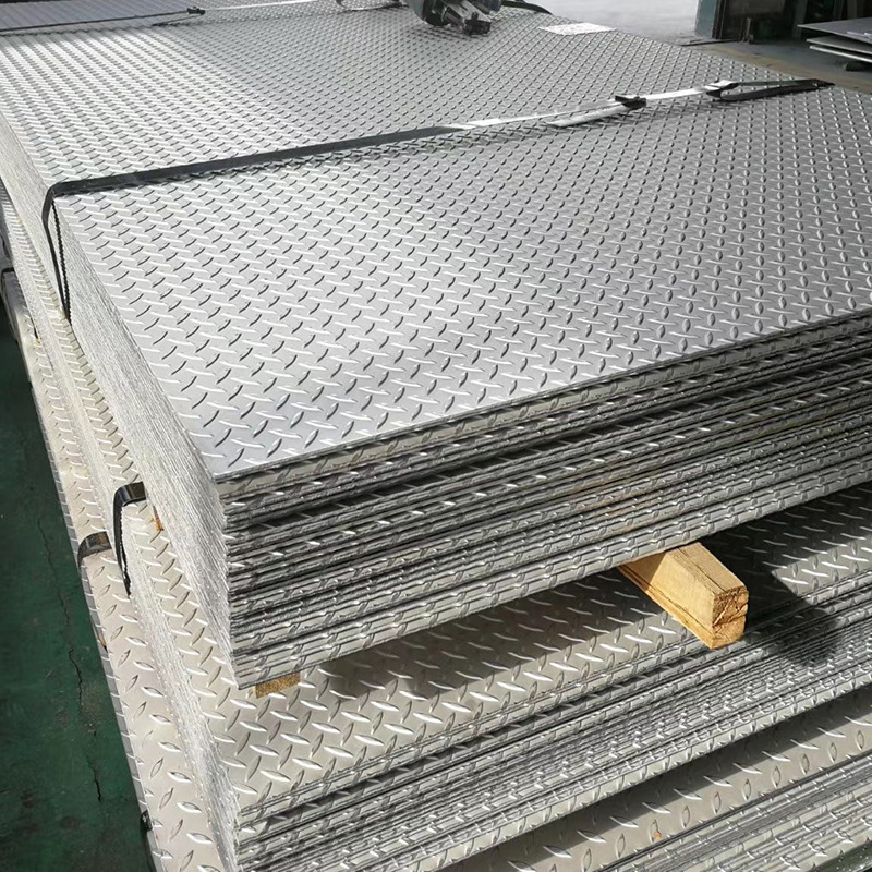 Stainless Steel Pattern Plate 304/201 Stainless Steel Anti-Slide Processing Custom Application Scenario