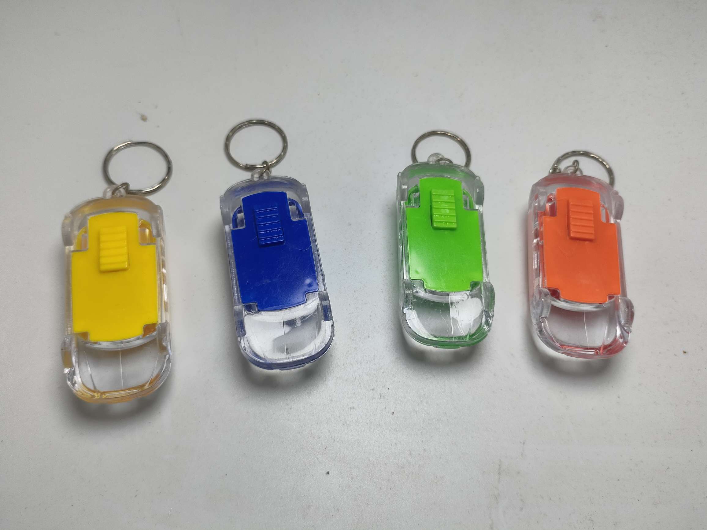 Yiwu children's toys, new car keychains, gifts, night lights, 116A, car, street stall supply, factory direct sales Specification image