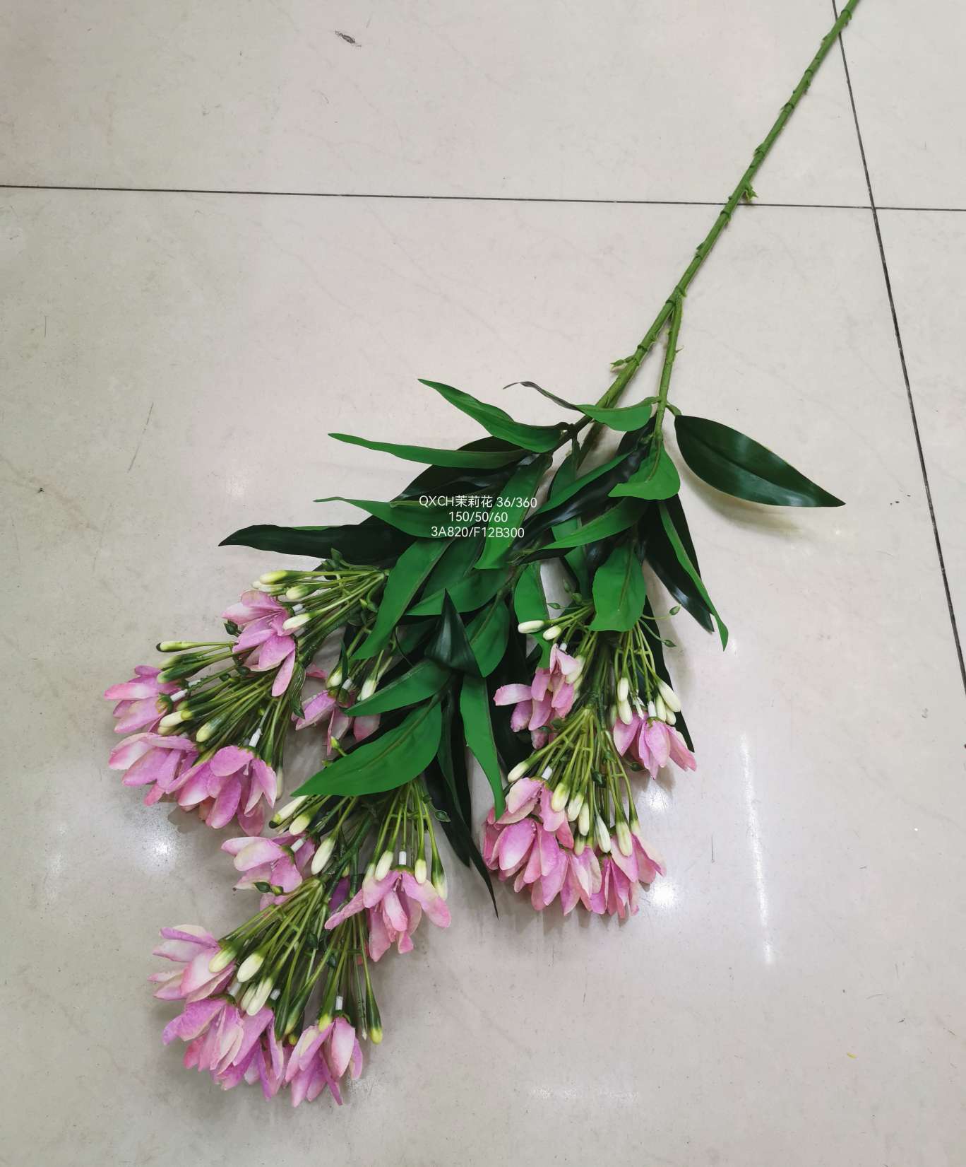 European-style retro artificial flowers, jasmine and rose, home decoration, hotel decoration, flower arrangement, artificial flower manufacturer wholesale Application Scenario
