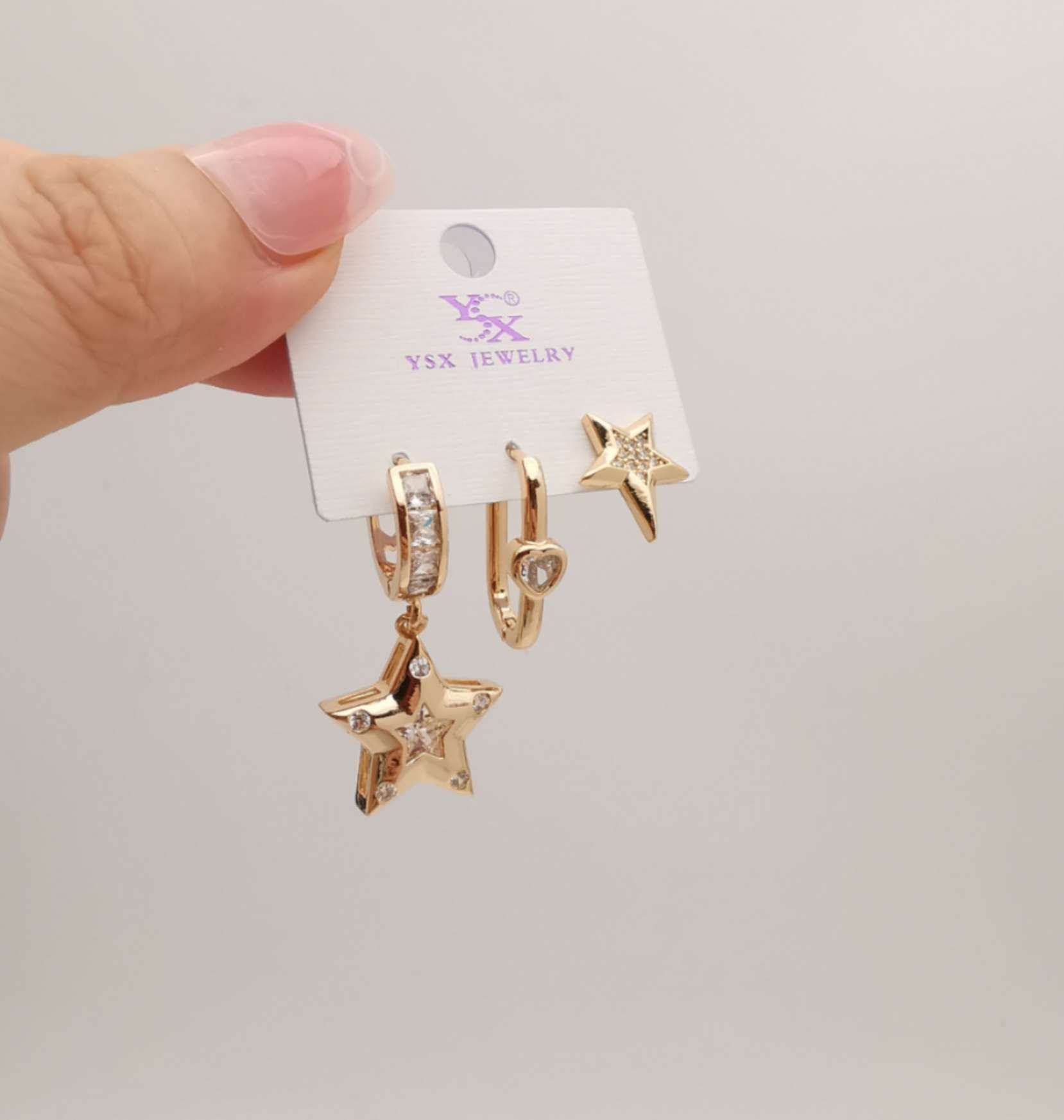 Three-piece set of earrings Application Scenario