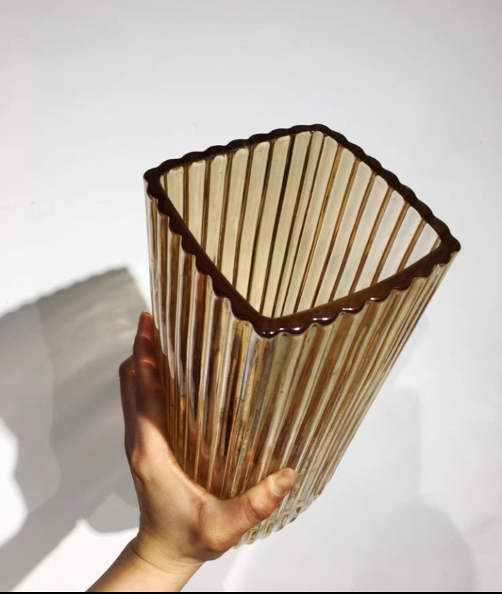25方形竖条金色水晶加厚花瓶创意客厅简约插花鲜花居家装饰花瓶摆件