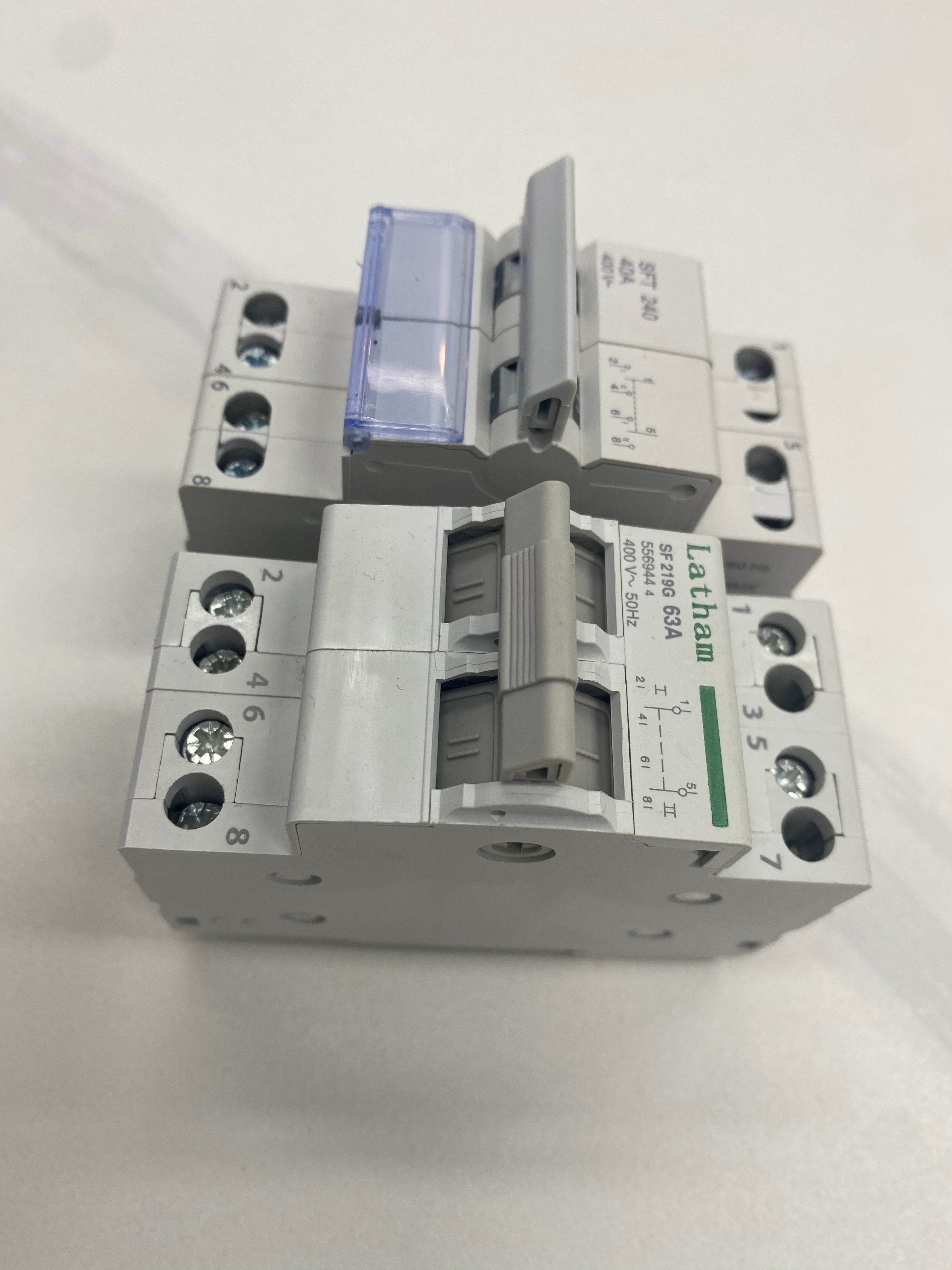 A miniature circuit breaker (MCB) is a 2-way transfer switch with 3 positions Item Picture