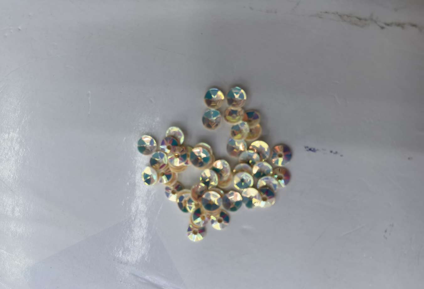 4mm golden pointed corner concave sequins, suitable for various ingredients such as clothing, bags, embroidery, handicrafts, etc. Jincan 0590 pic 3