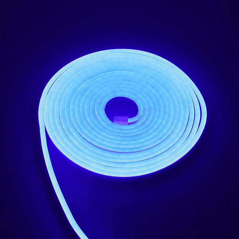 答案：仿硅胶/柔性防水/LED灯带/摆摊灯/夜市灯/七彩可嵌/入式灯带细节图