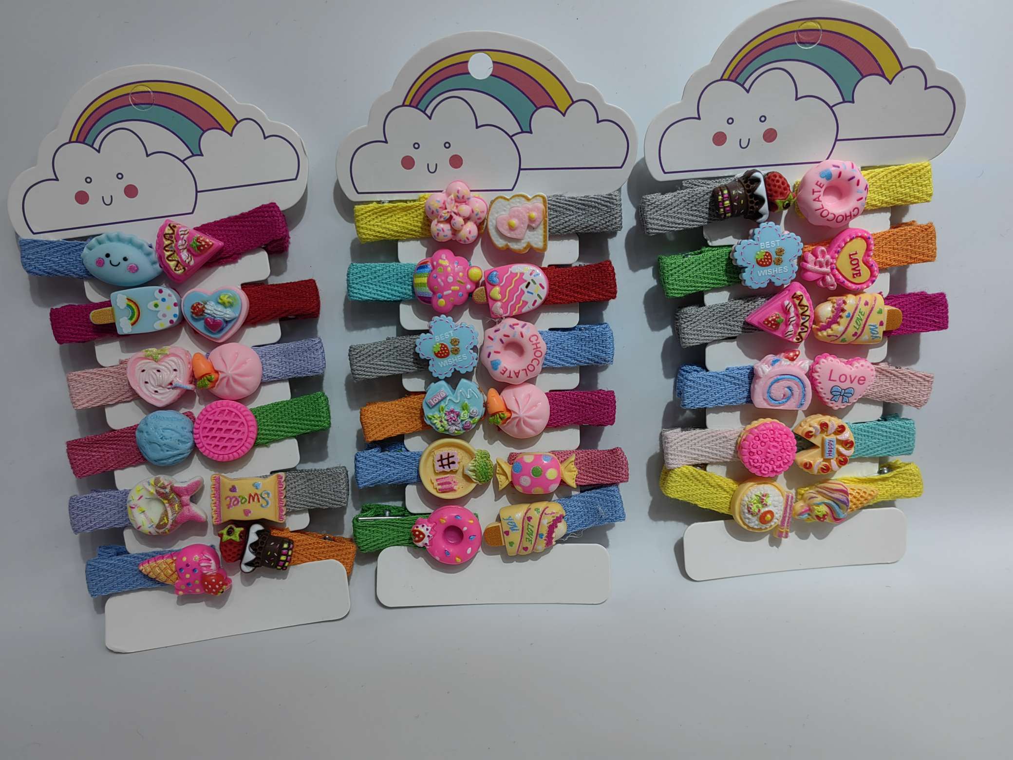 宏峰饰品
儿童彩色包布小压夹，蛋糕系列，12个一卡