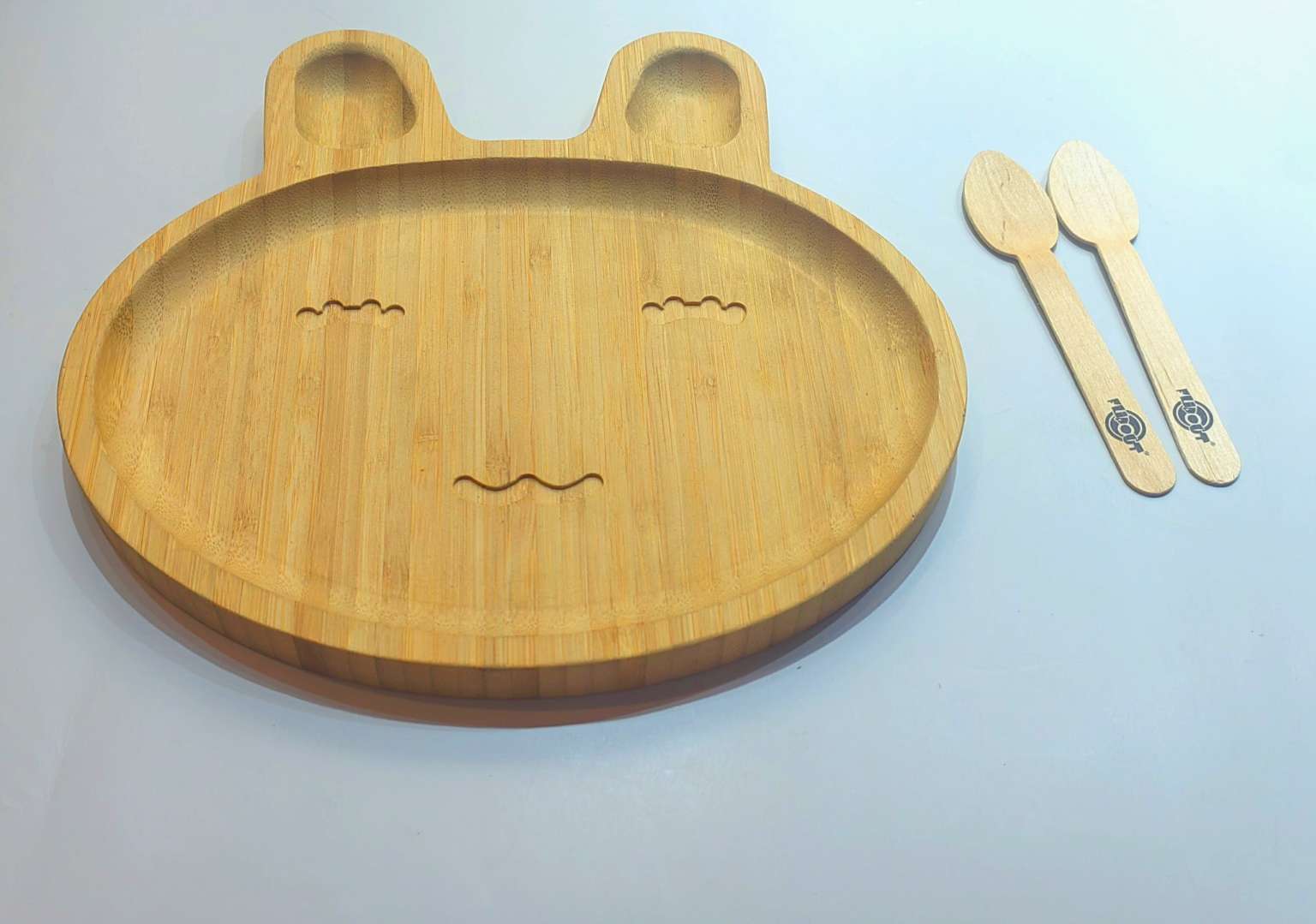 Jiehao Bamboo Wooden Tray Cartoon Rabbit Children's Dinner Plate Bamboo Restaurant Tableware Set Photo Props Sushi Plate Household Solid Wood Support Application Scenario