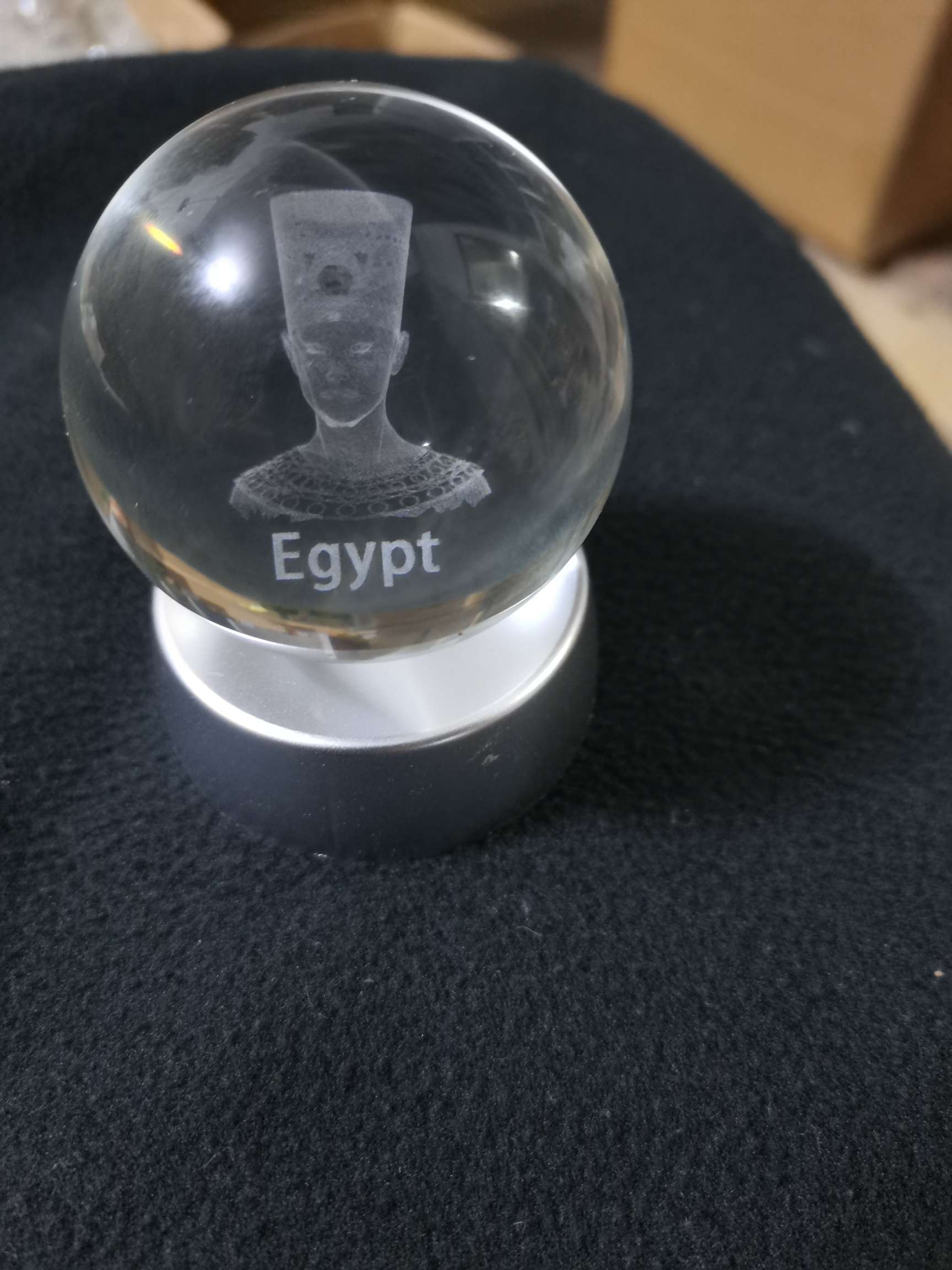 水晶工艺品，各种规格水晶球内雕，承接公司年会礼品，纪念品，旅游工艺品详情图2