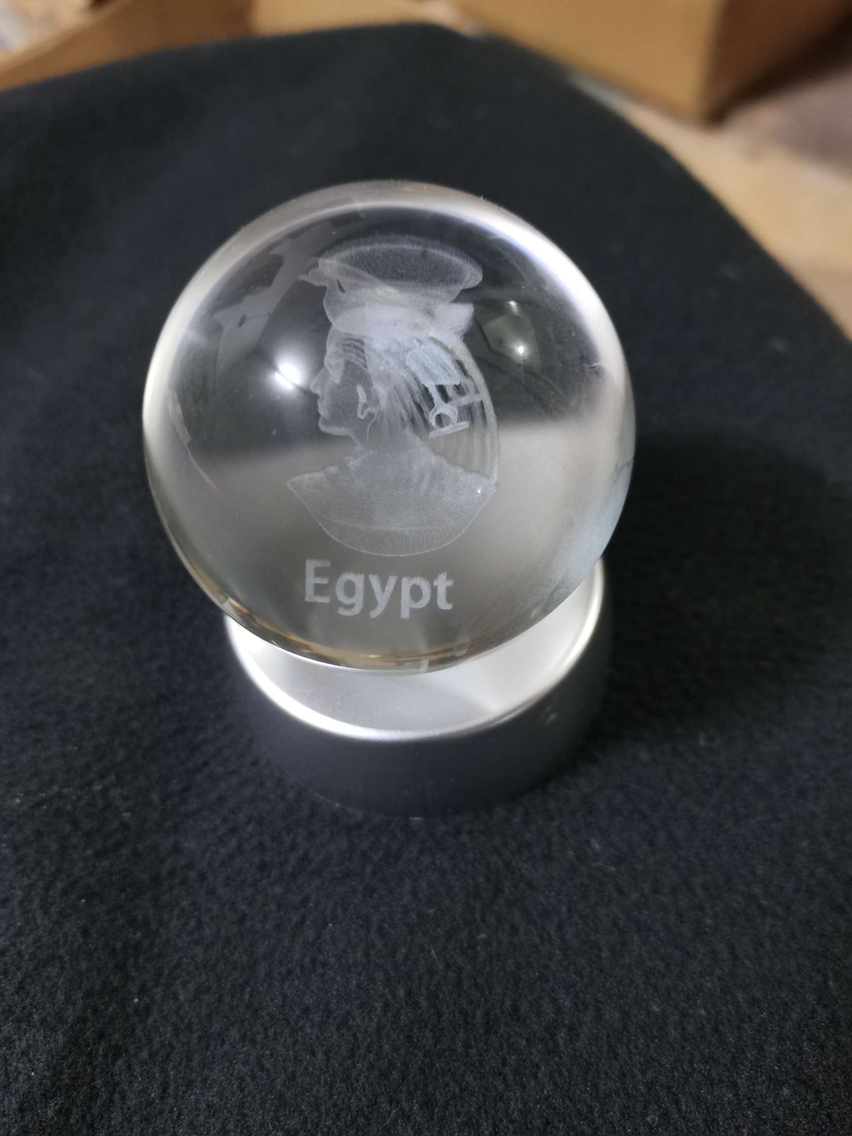 水晶工艺品，各种规格水晶球内雕，承接公司年会礼品，纪念品，旅游工艺品详情图3